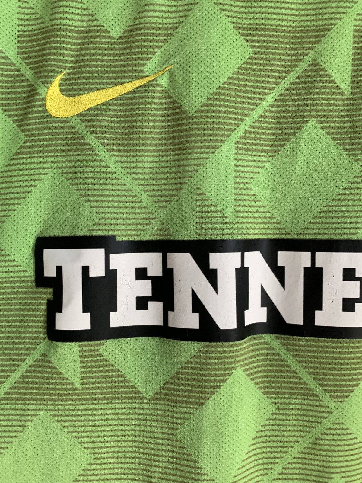 Nike Celtic Glasgow 2010 Away Football Shirt Nike Soccer Size XL Size US XL / EU 56 / 4 - 5 Thumbnail