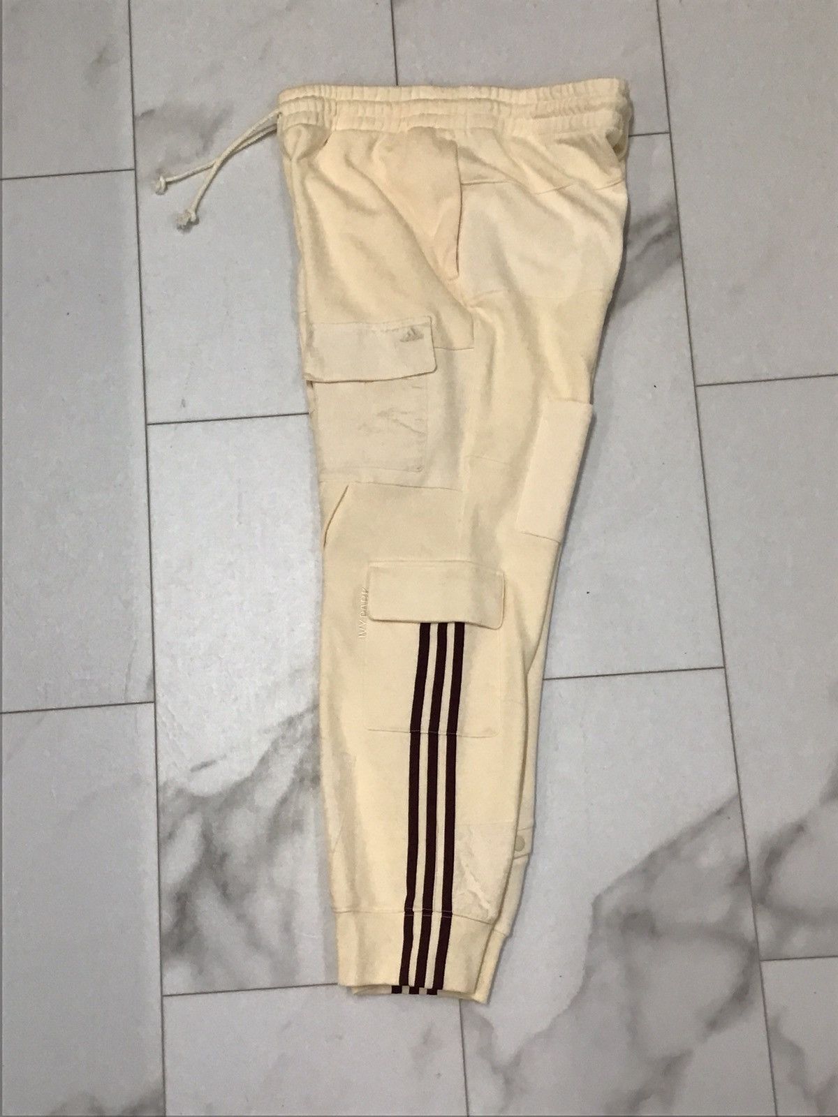 Adidas × Ivy Park Adidas IVY PARK Cargo Sweatpants (Ecru Tint/Maroon) Size US 34 / EU 50 - 2 Thumbnail