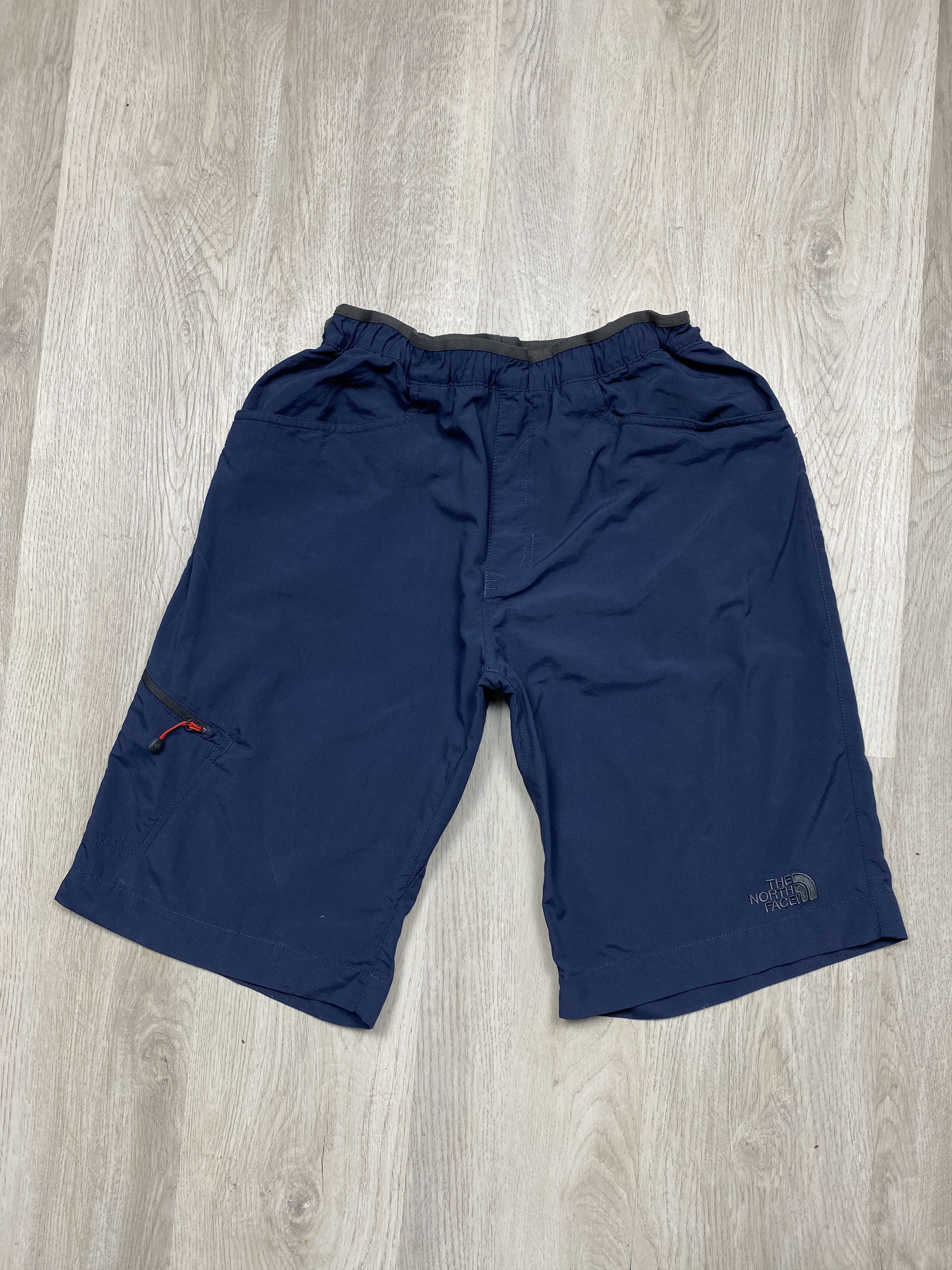 The North Face The North Face Vintage Mens Cargo Outdoor Shorts TNF Size US 32 / EU 48 - 1 Thumbnail