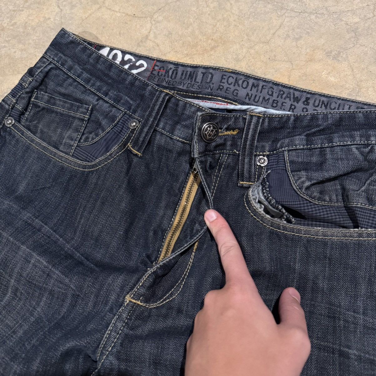 Ecko Unltd. Vintage 2000s Ecko Unltd Faded Embroidered Jeans ERD Grunge Size US 34 / EU 50 - 8 Thumbnail