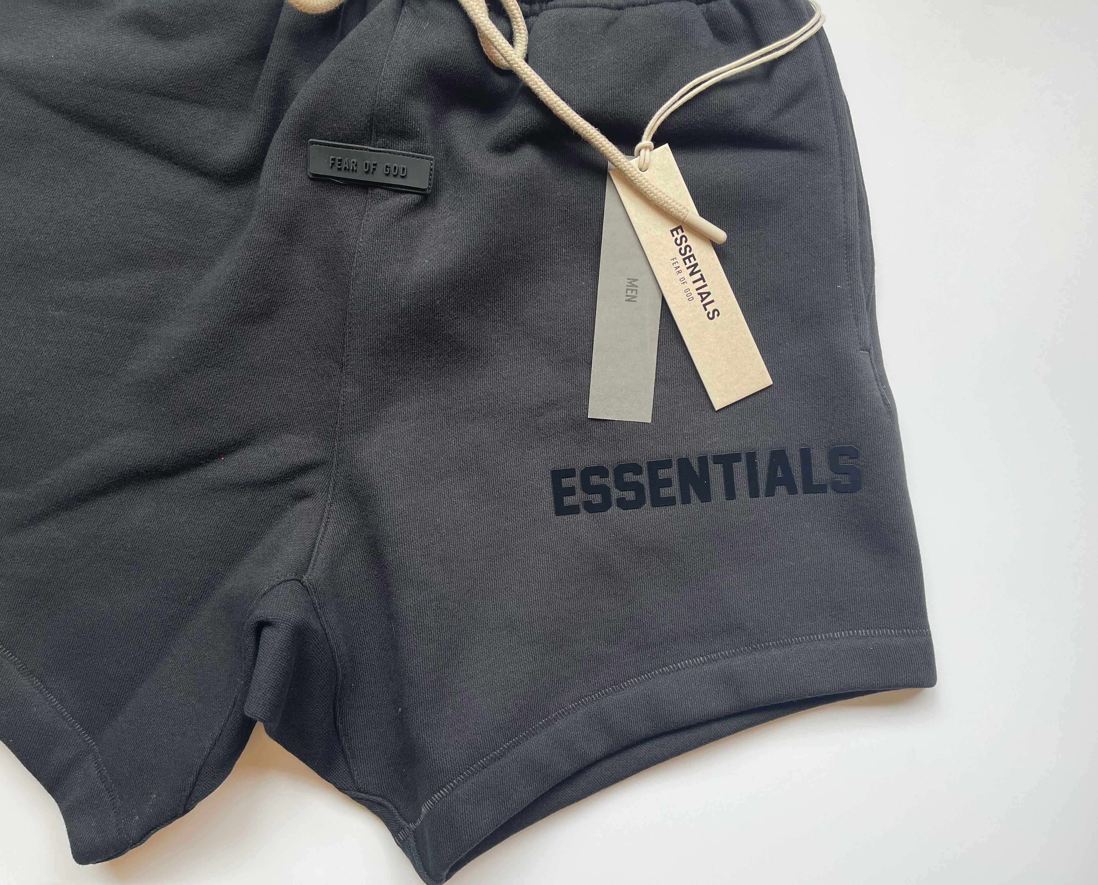 Essentials Fear of God Essentials Sweatshort Jet Black (XS) Size US 30 / EU 46 - 6 Thumbnail