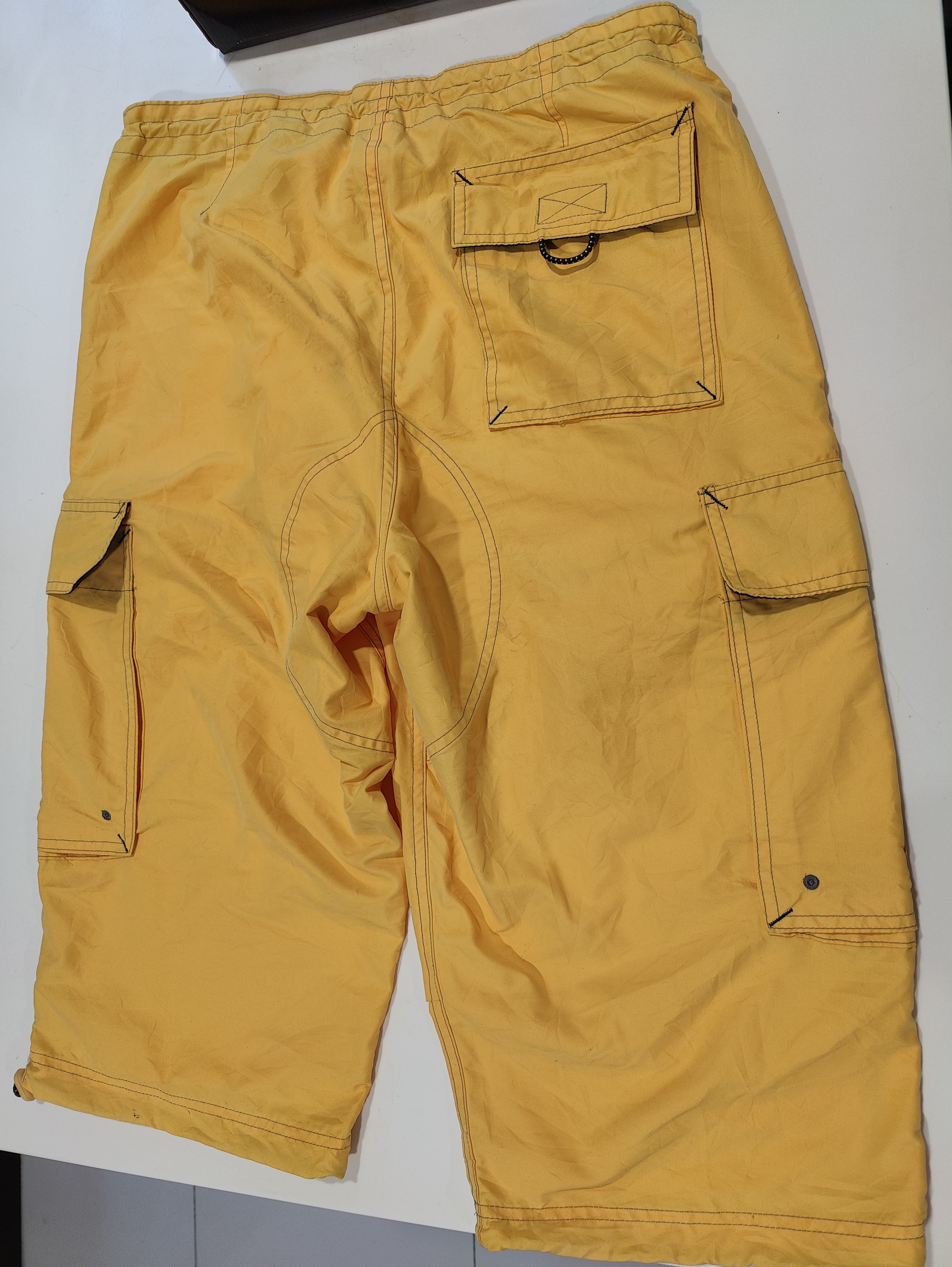GAP limit edition cargo short