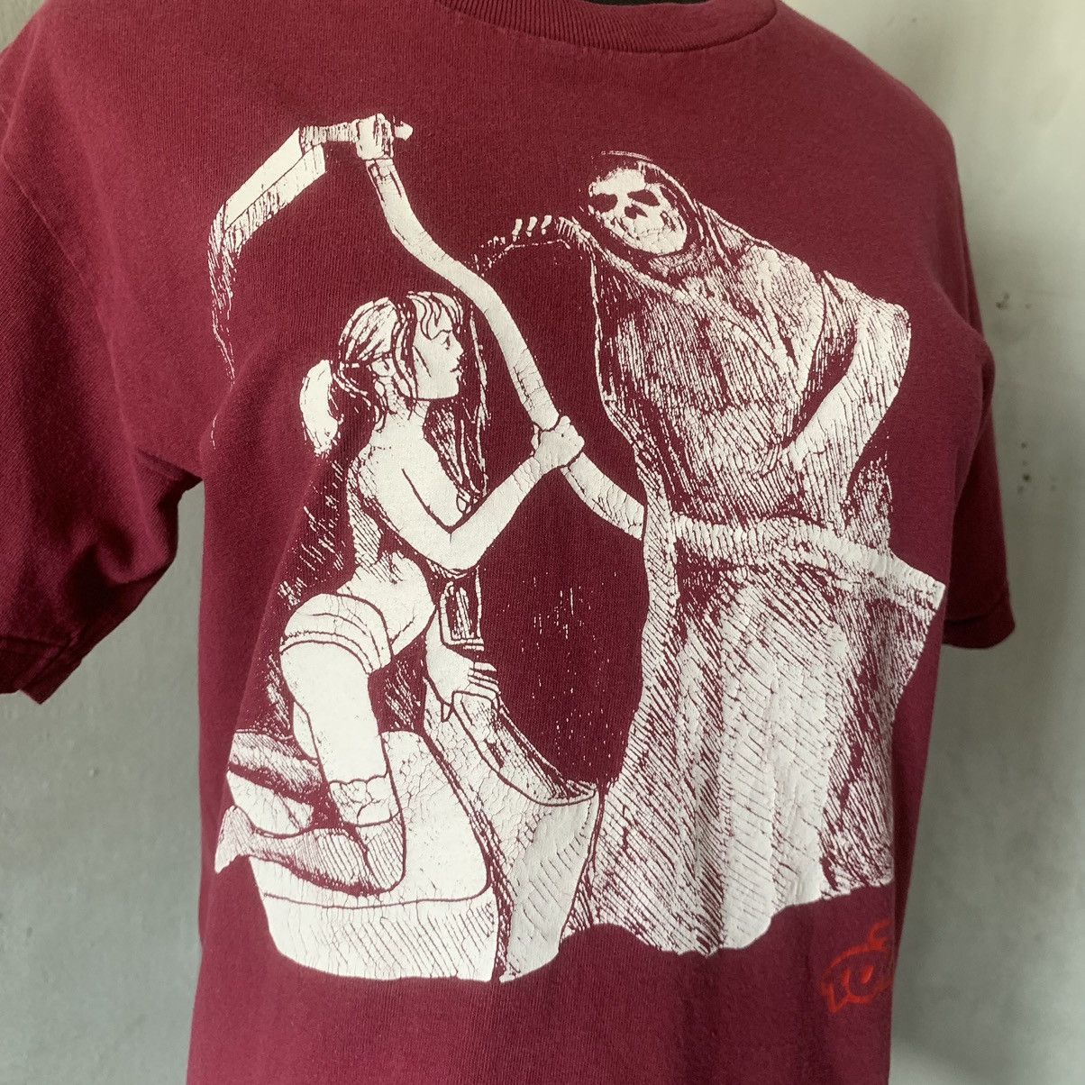 Other Wifis funeral Inconspicuous girl pray to reaper shirt Size US S / EU 44-46 / 1 - 3 Thumbnail