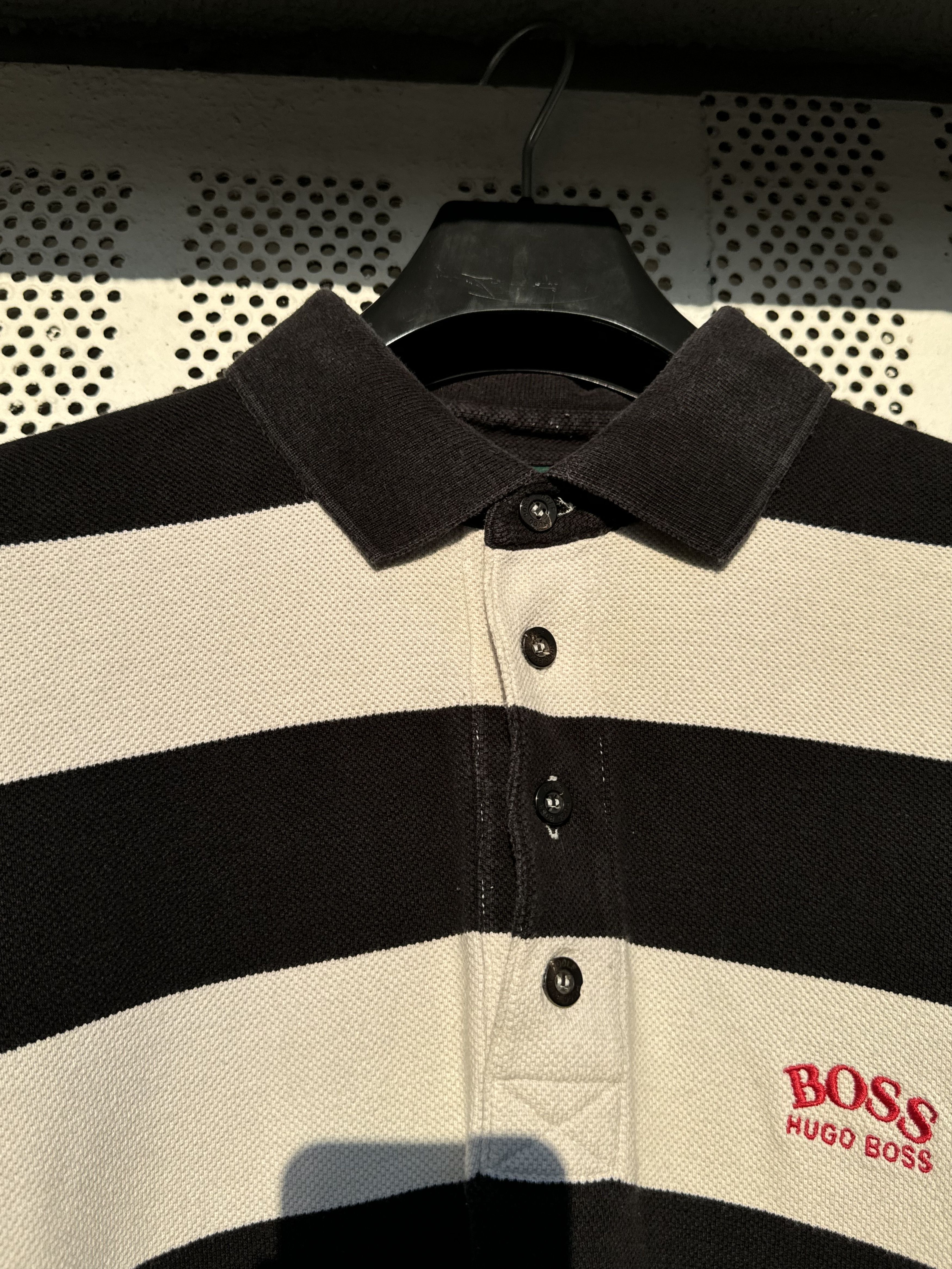 Hugo Boss Vintage Hugo Boss Golf Big Logo Longsleeve Rugby Polo Size US XL / EU 56 / 4 - 4 Thumbnail