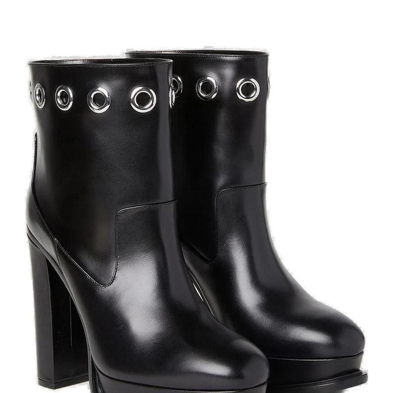 Alexander McQueen Alexander Mcqueen Eyelet Detailed Platform Boots Size US 9.5 / IT 39.5 - 1 Thumbnail