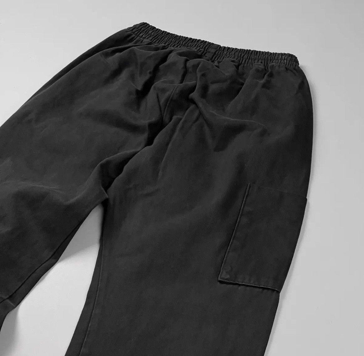 Balenciaga × Gap × Kanye West Yeezy Gap Balenciaga sateen cargo pant Size US 34 / EU 50 - 7 Thumbnail