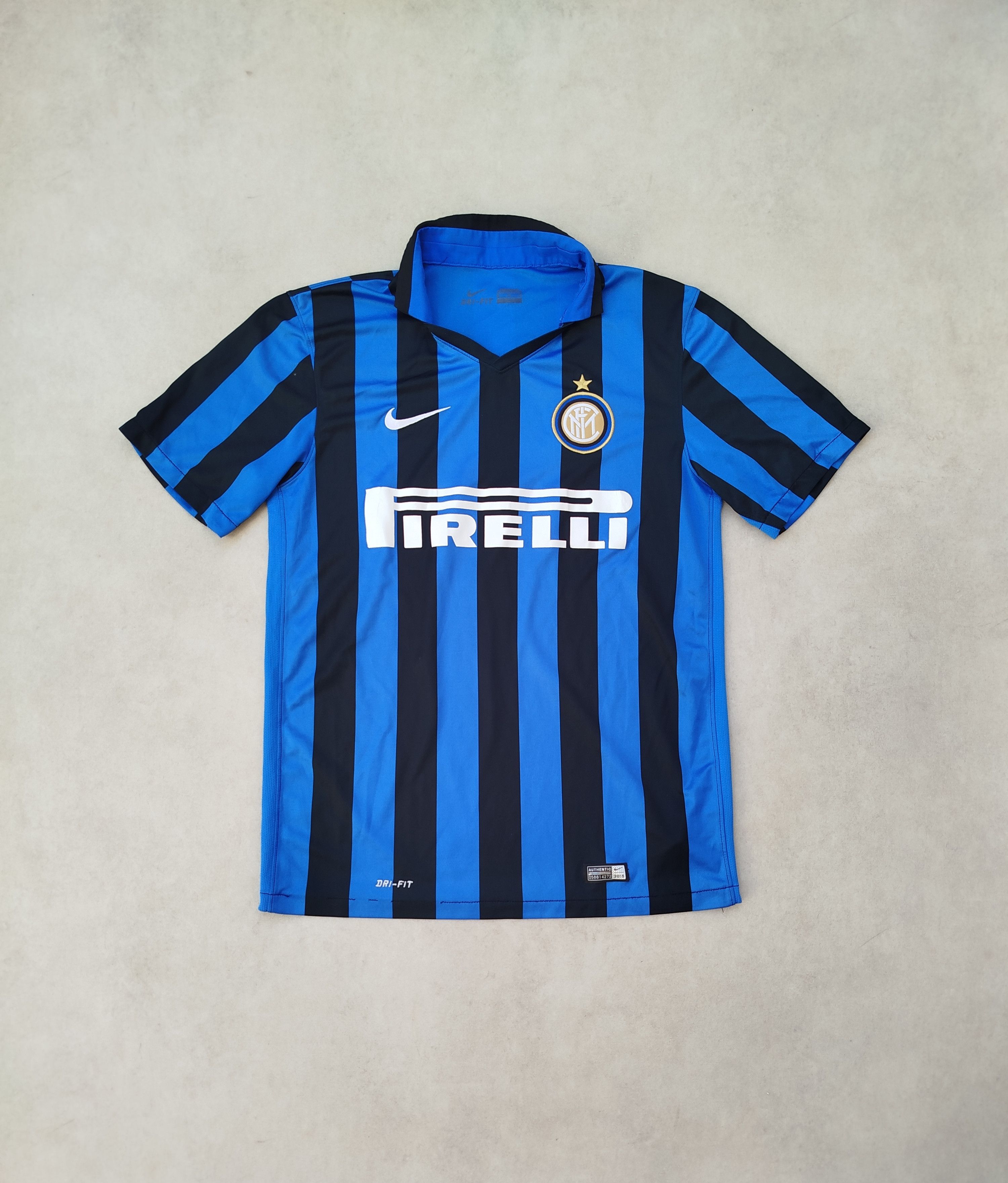 Nike INTER MILAN 2015 2016 HOME FOOTBALL SHIRT SOCCER NIKE M Size US M / EU 48-50 / 2 - 1 Thumbnail