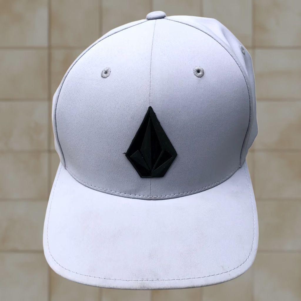 Volcom VOLCOM V CO TECH Fitted Hat Men's S/M Grey Moisture Wicking Performance Cap Baseball Cap hats Mens Gray V Co Tech Cap Size ONE SIZE - 1 Thumbnail