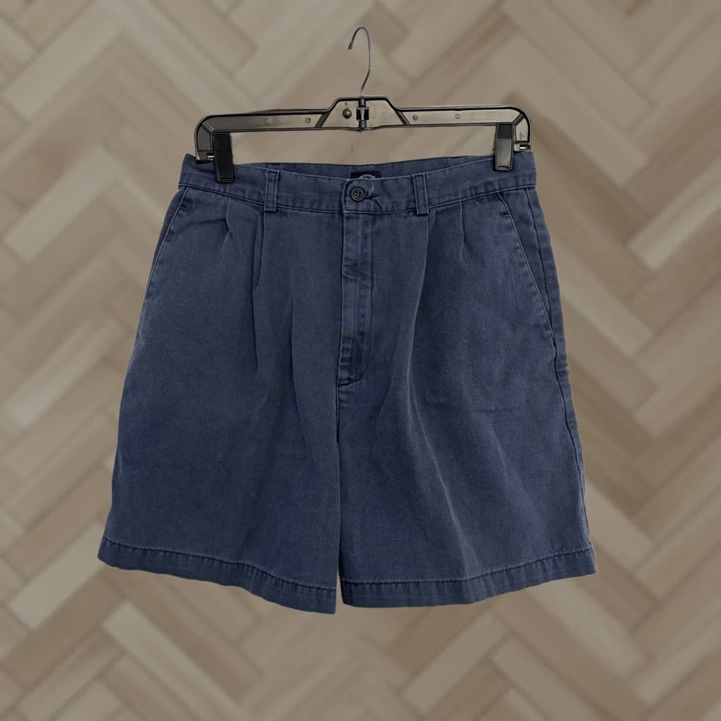 Dockers VINTAGE Dockers Shorts Womens Blue Chino Pleated Size 12 Casual Stretch Button Twill Cotton Blend Spandex Regular Summer Women Size 34" / US 12 / IT 48 - 1 Thumbnail
