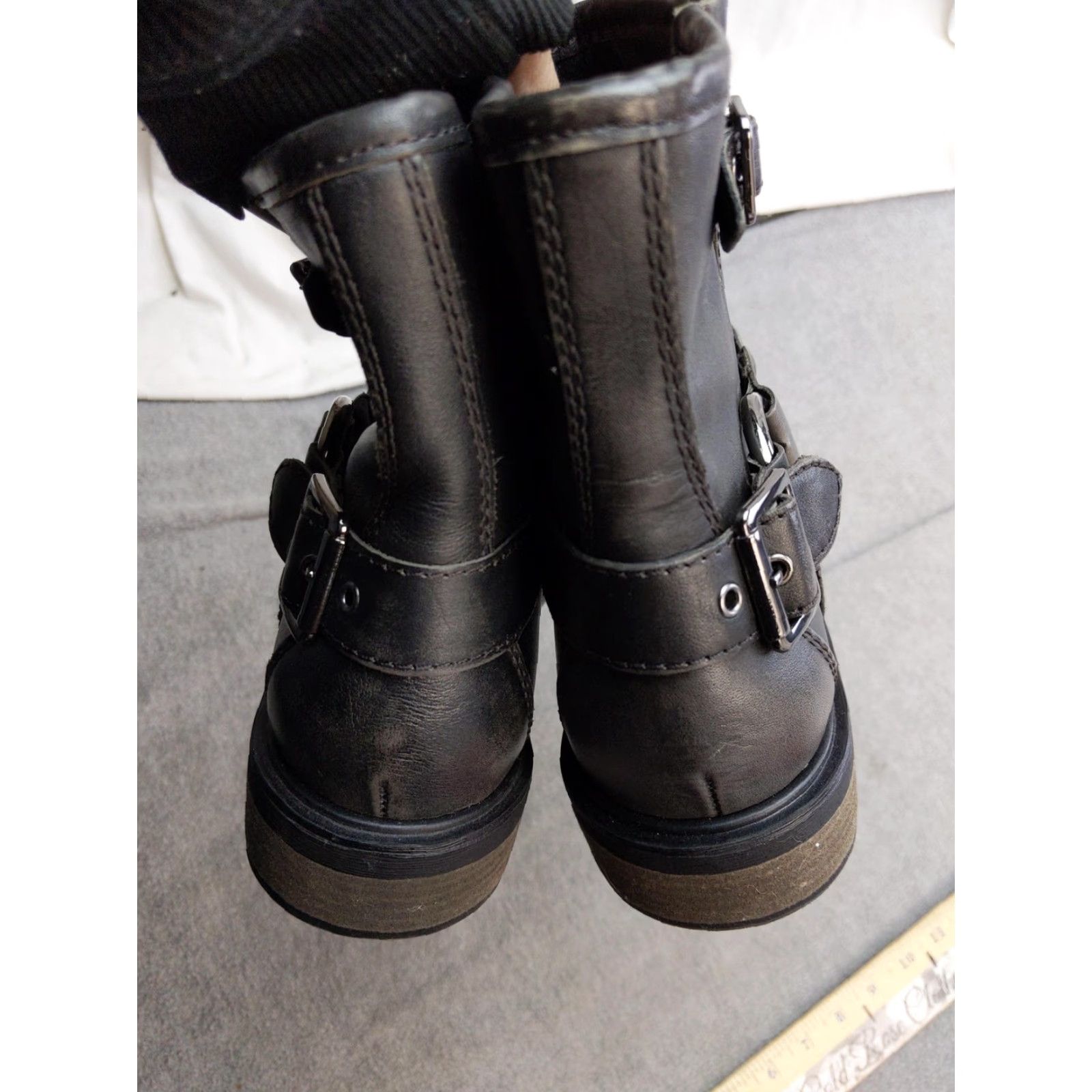Vintage VINTAGE Crown Vintage Boots Womens 7 37.5 Black Leather Ankle Biker Buckle Booties Shoes Size US 7 / IT 37 - 4 Thumbnail