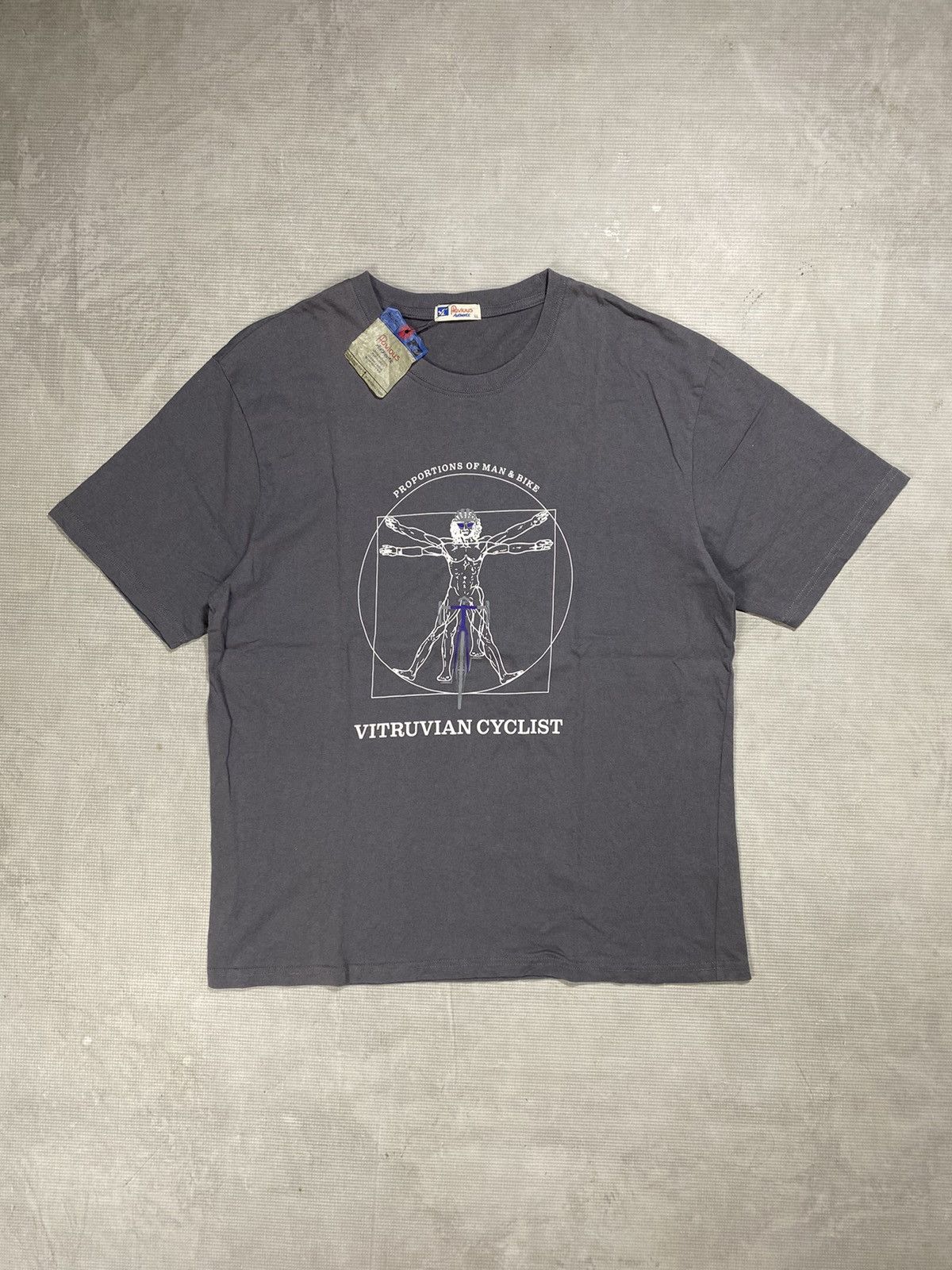 Bicycle × Vintage Pluvious Vitruvian cyclist leonardo davinci t shirt Size US L / EU 52-54 / 3 - 1 Thumbnail