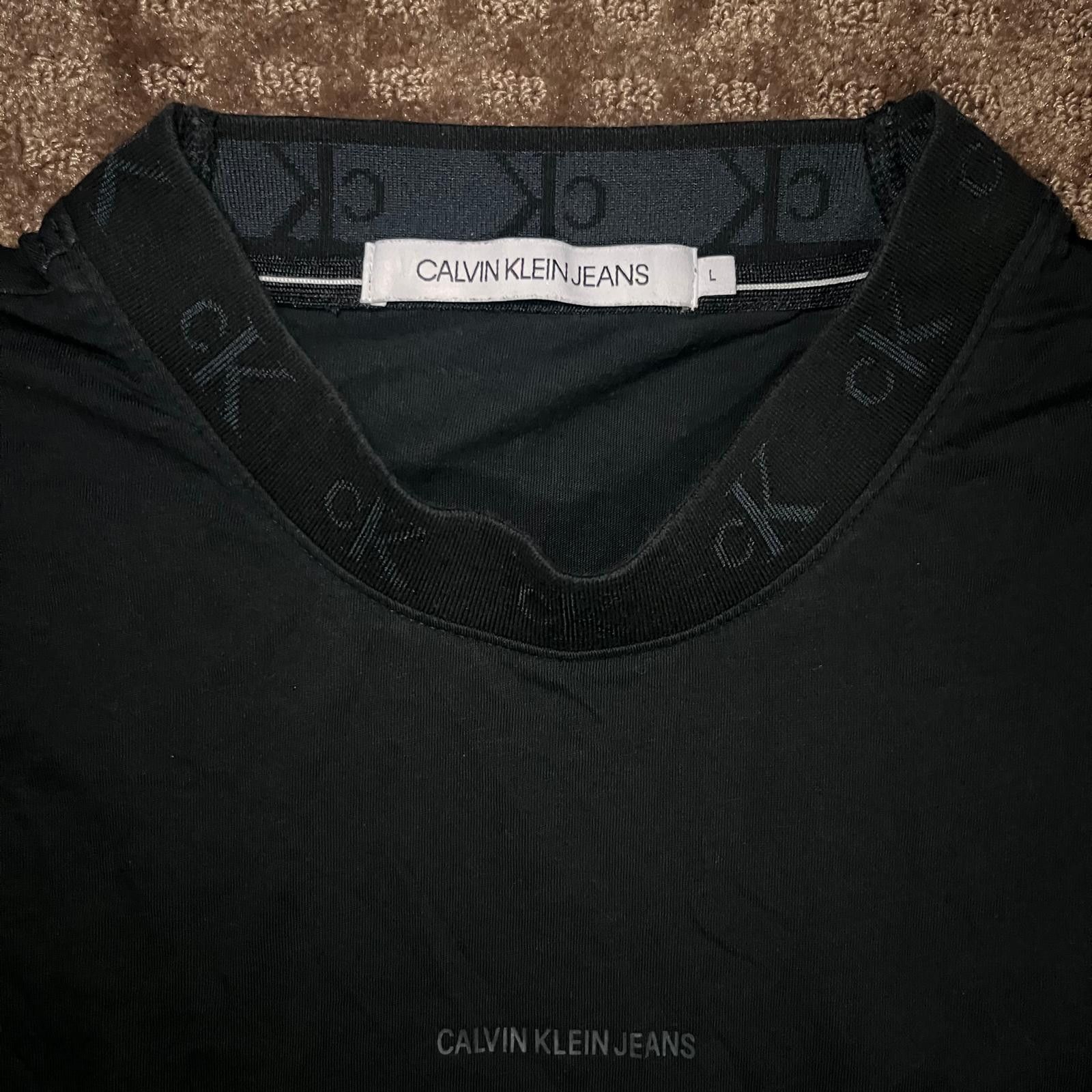 Calvin Klein 🖤 Calvin Klein Jeans 👕 Minimal Logo Crewneck Tee – L Size US L / EU 52-54 / 3 - 3 Thumbnail