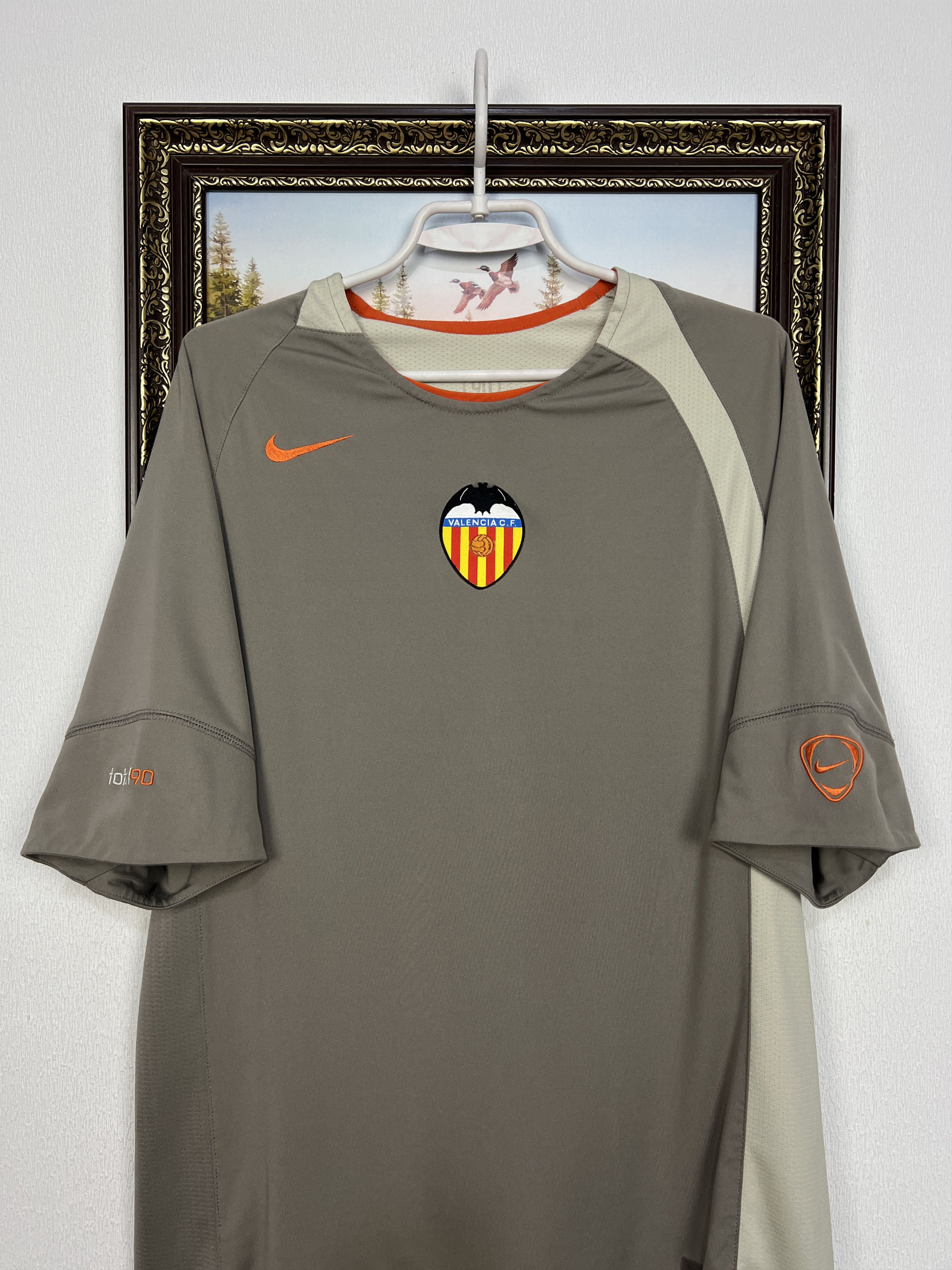 Nike Vintage Nike Valencia Football Train Shirt Soccer Mens Size US L / EU 52-54 / 3 - 2 Thumbnail