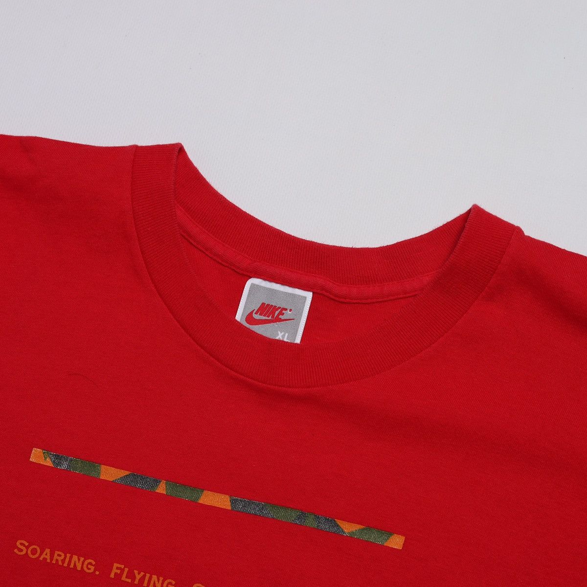 Nike Vintage 90s Nike Jordan Red Tee Size US XL / EU 56 / 4 - 6 Thumbnail