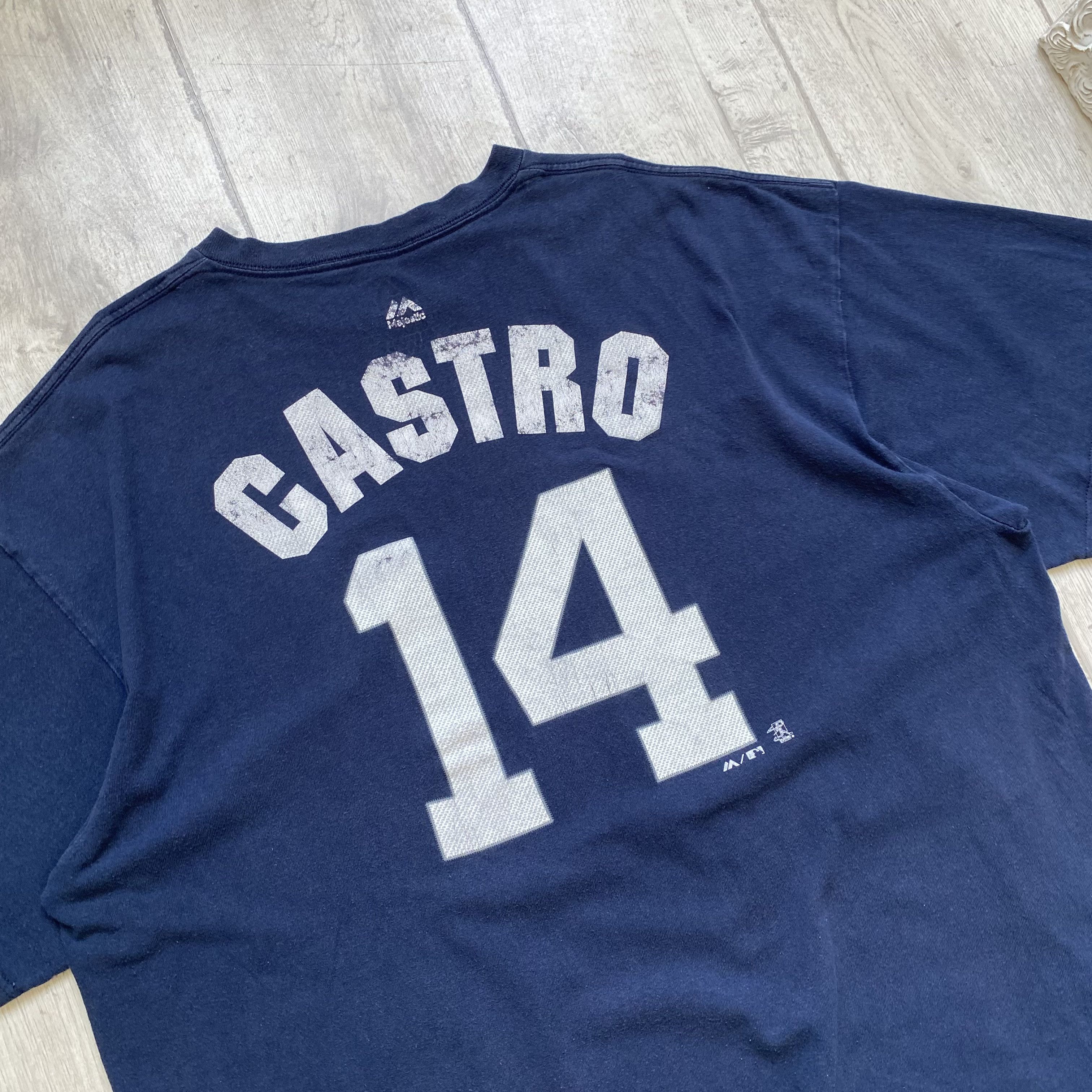 Majestic ⚾️Vintage Majestic New York Yankees Tee player #14 Castro Size US XL / EU 56 / 4 - 8 Thumbnail