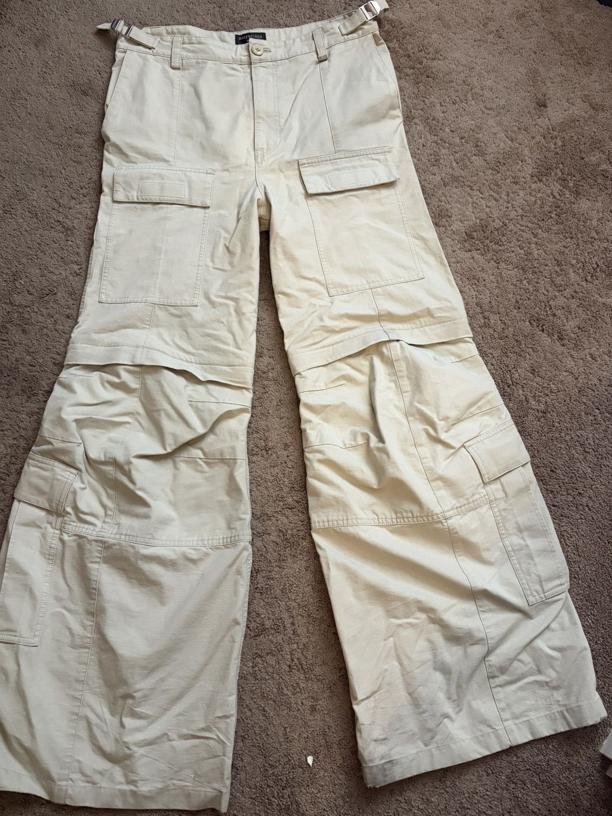 Balenciaga Balenciaga Flared Convertible Cargo Size US 34 / EU 50 - 1 Thumbnail