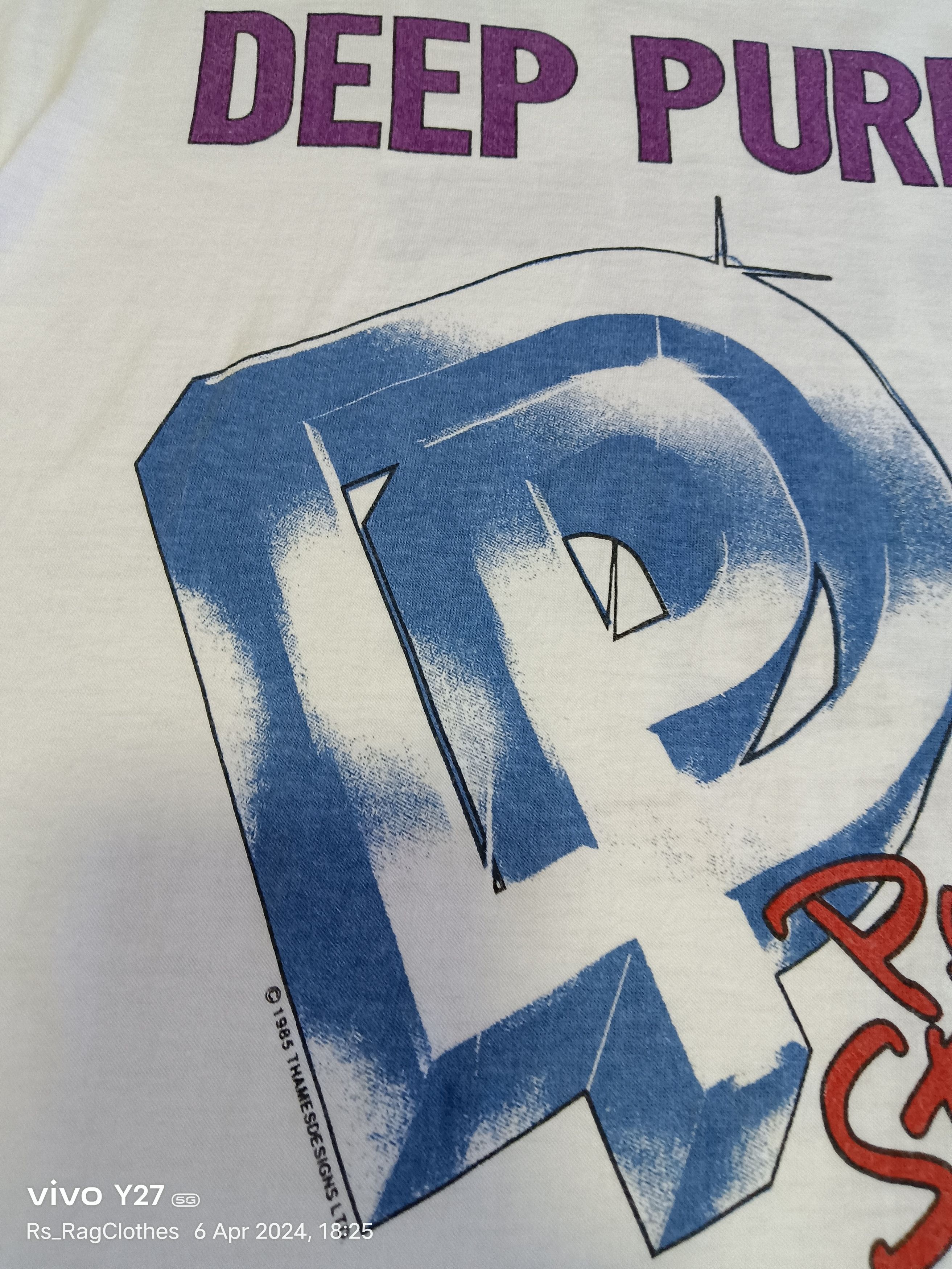 Band Tees VINTAGE DEEP PURPLE TOUR TEE Size US S / EU 44-46 / 1 - 4 Thumbnail