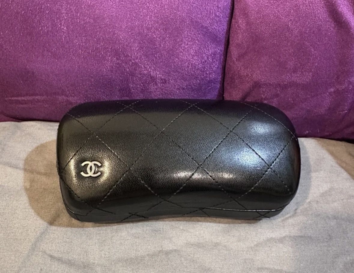 Chanel Chanel sunglass case with box . Size ONE SIZE - 1 Thumbnail