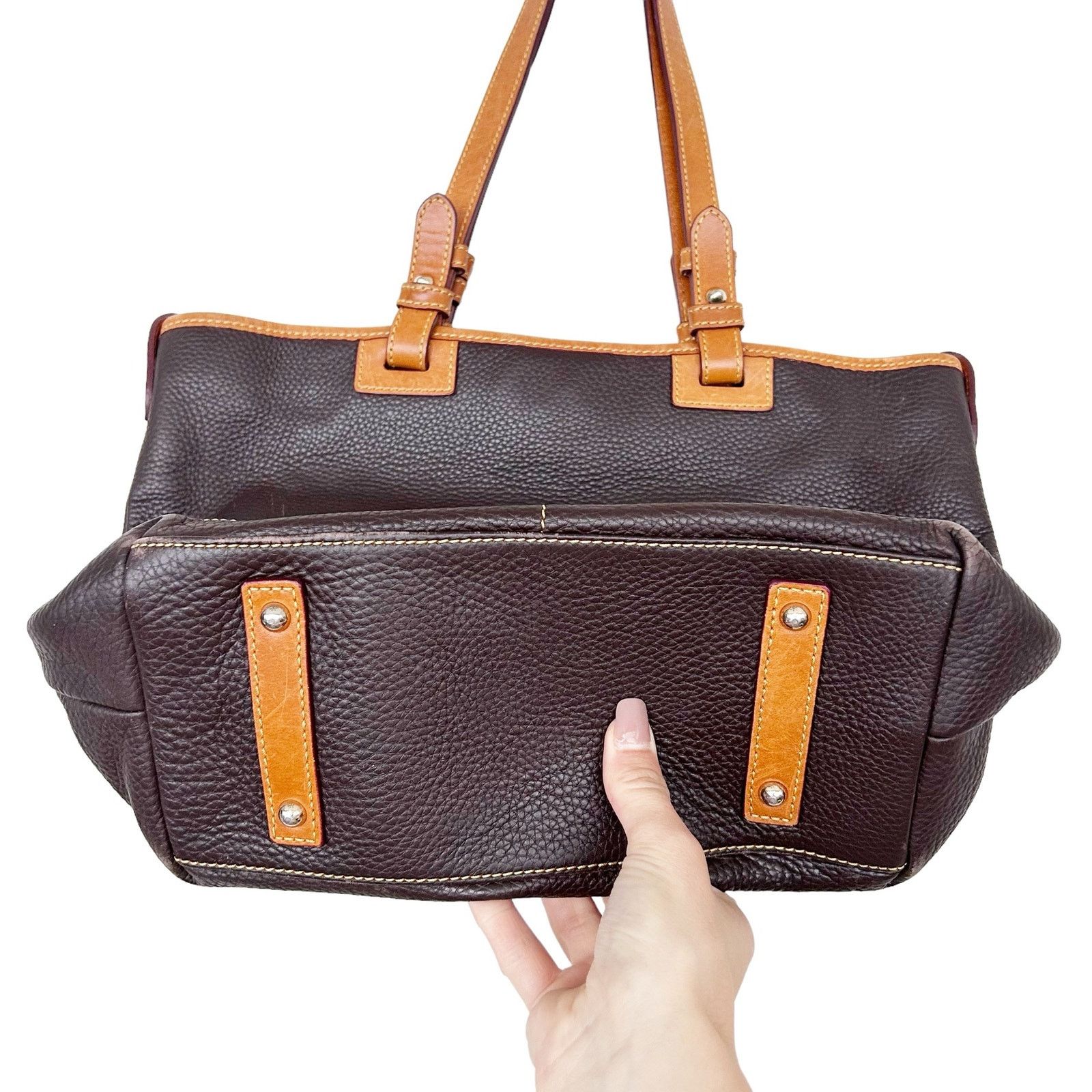 Dooney & Bourke Dooney & Bourke Brown Leather Shoulder Bag Size ONE SIZE - 6 Thumbnail