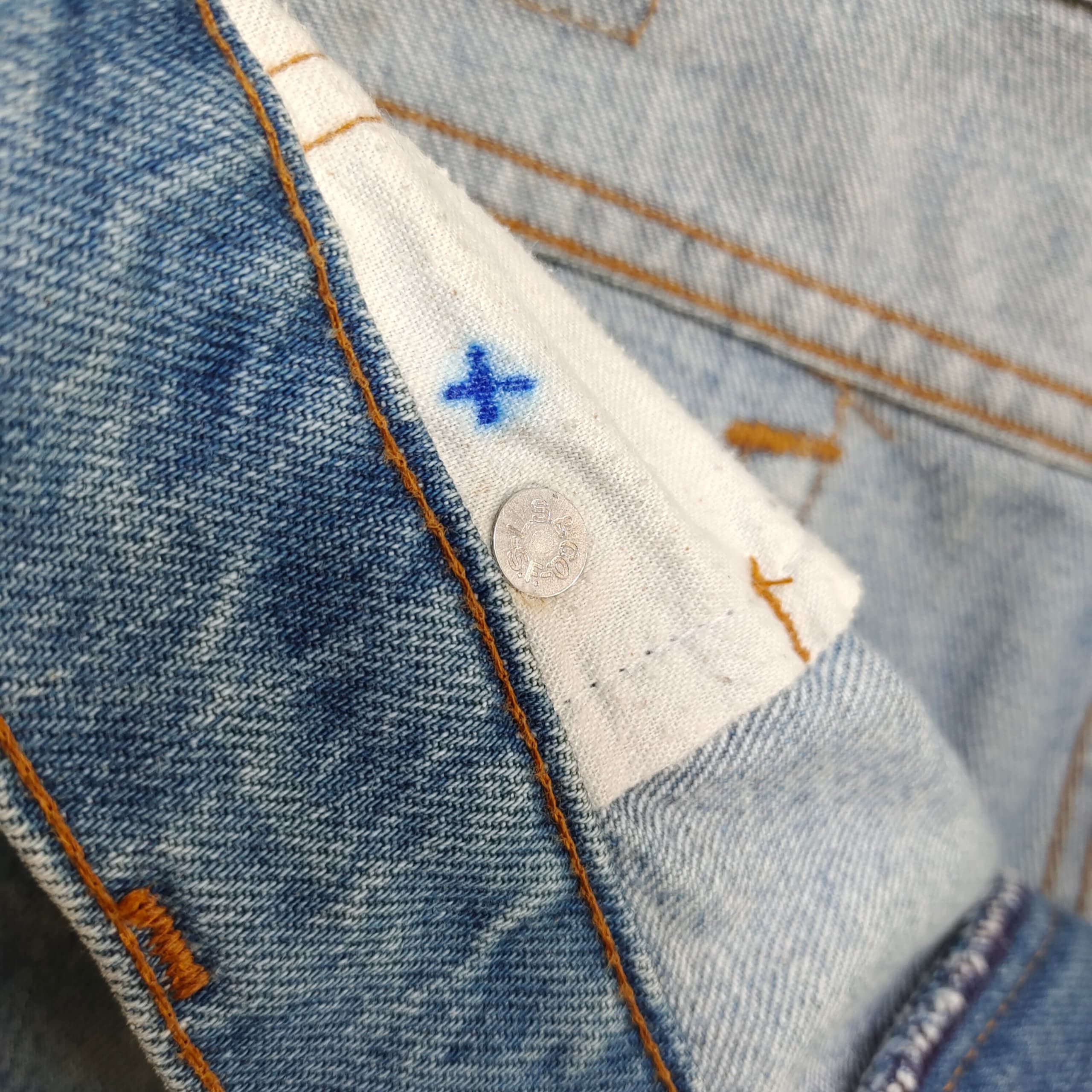 Levi's Levi’s 90s 505 – Ice-Blue Honeycomb Fade, Hong Kong-Made Size US 34 / EU 50 - 8 Thumbnail