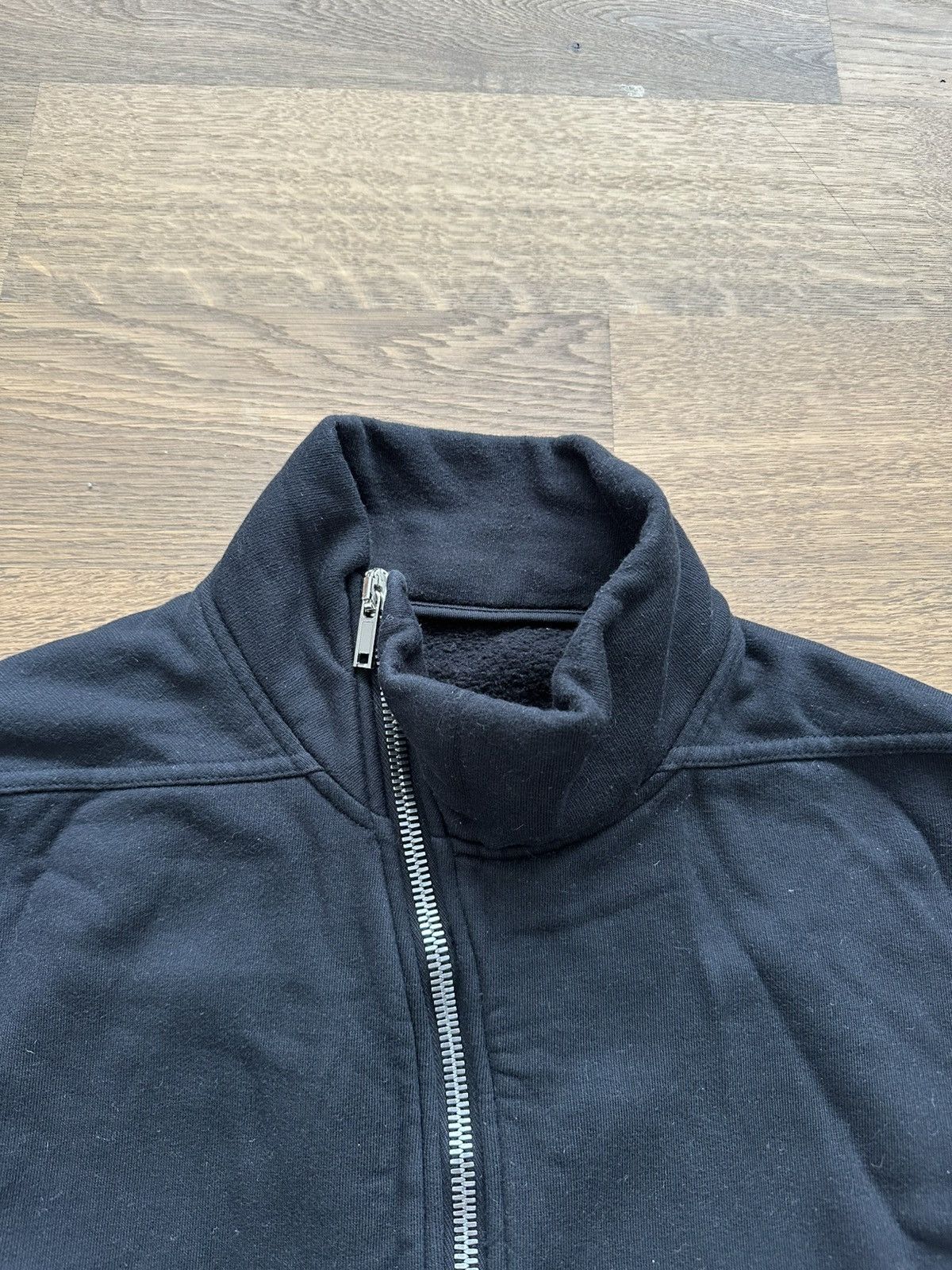 Rick Owens FW18 Rick Owens Black Mollino Asymmetrical Zip Size US M / EU 48-50 / 2 - 2 Thumbnail