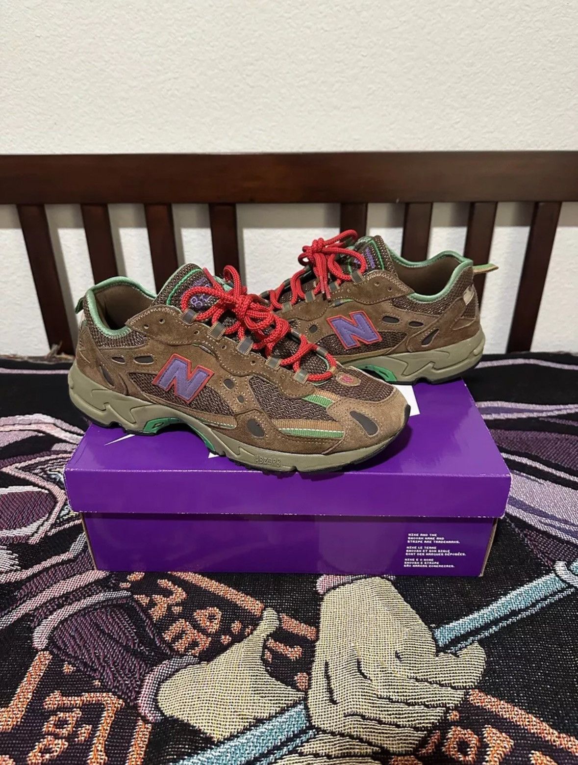 セール(SALE)開催中！ファッション通販 Stray Rats New Balance 827 | Grailed 衛生日用品