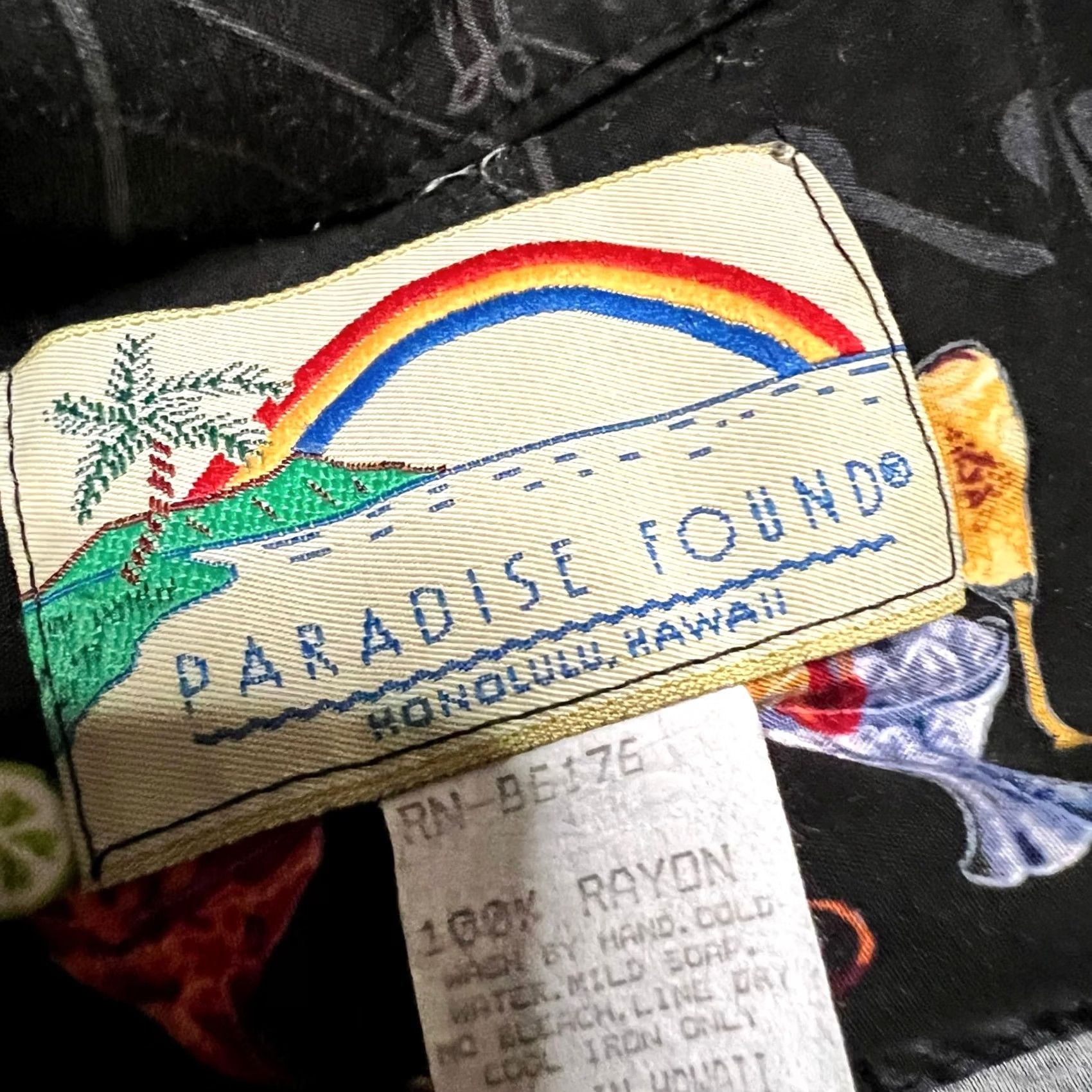 Paradise Found VINTAGE Paradise Found Martini Cocktail Happy Hour Hawaiian Black Shirt USA Mens 3XL Size US XXL / EU 58 / 5 - 6 Thumbnail