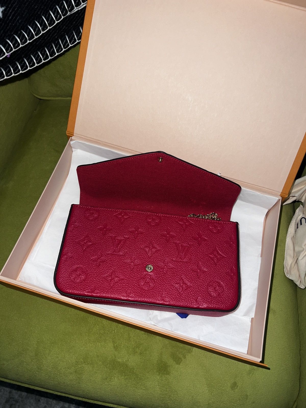 Louis Vuitton FELICIE POCHETTI MONOGRAM BAG Size ONE SIZE - 6 Thumbnail