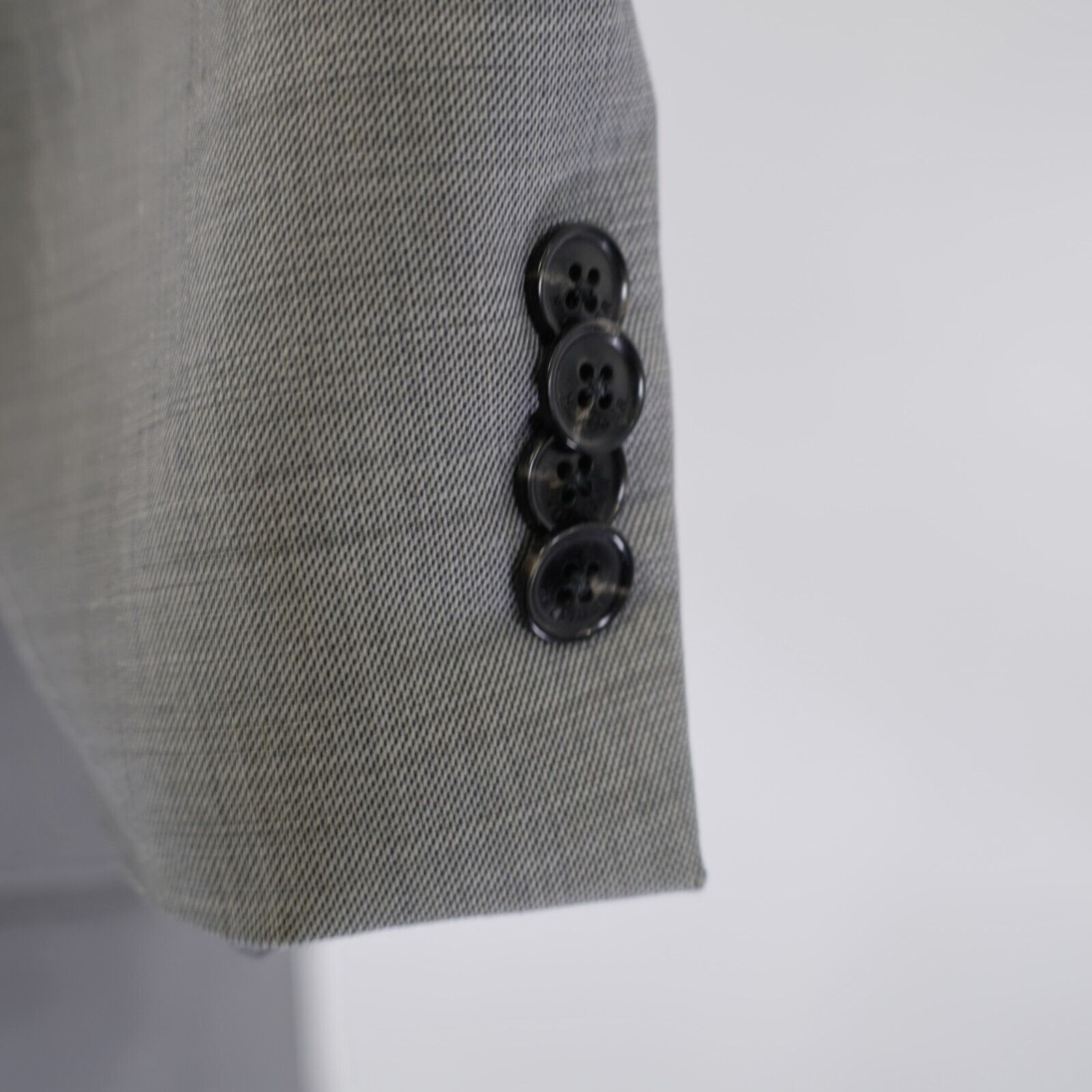 Tommy Hilfiger DAMAGED Tommy Hilfiger Wool Gray Sharkskin 42R 2 Button Blaz Size 42R - 4 Thumbnail