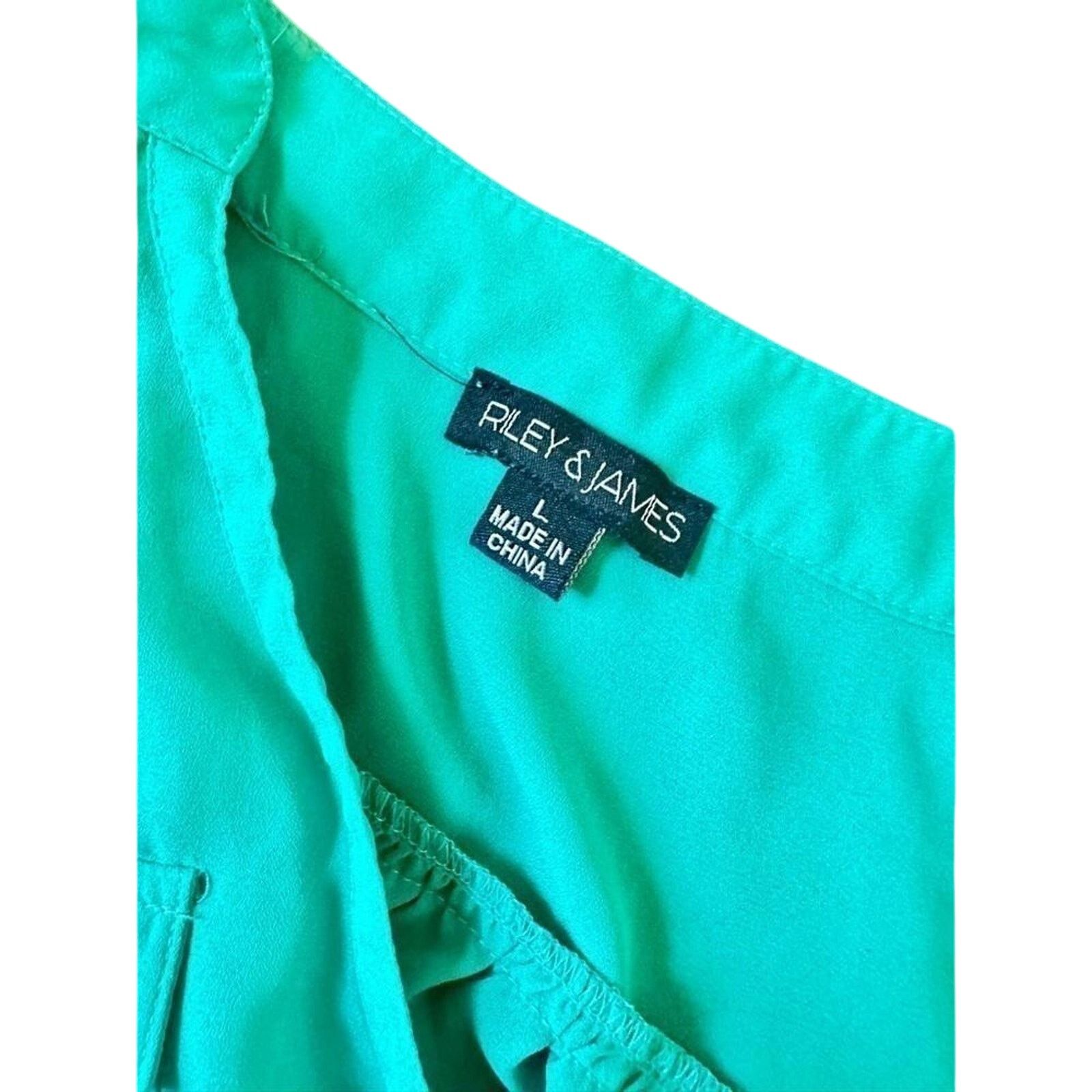 Designer Riley & James Women's V-Neck Green Blouse Size L / US 10 / IT 46 - 3 Thumbnail
