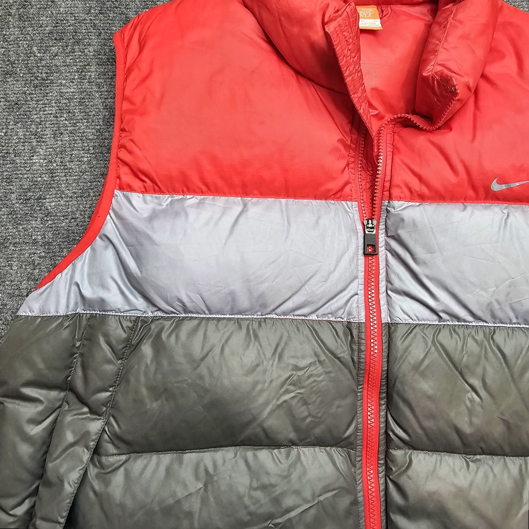 Nike Nike Goose Down Puffer Vest Men 2XL Red Gray The Athletic Dept Feather 550 Gilet Size US XXL / EU 58 / 5 - 5 Thumbnail
