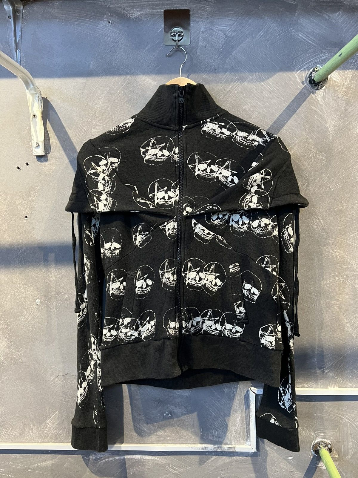 Japanese Brand Ugiz Skulls Zipper Hoodie Size US M / EU 48-50 / 2 - 3 Thumbnail