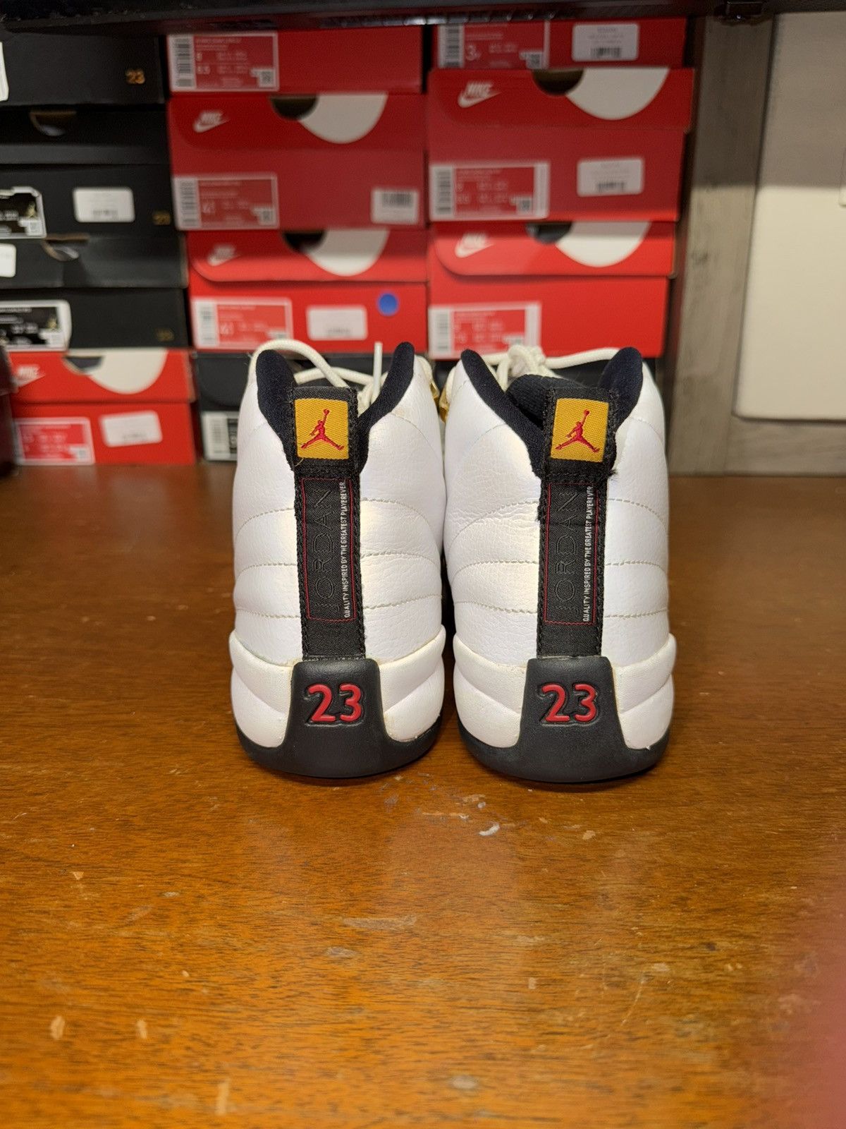 Nike Air Jordan 12 Retro GS Taxi 2013 size 6Y Size US 6 / EU 39 - 5 Thumbnail