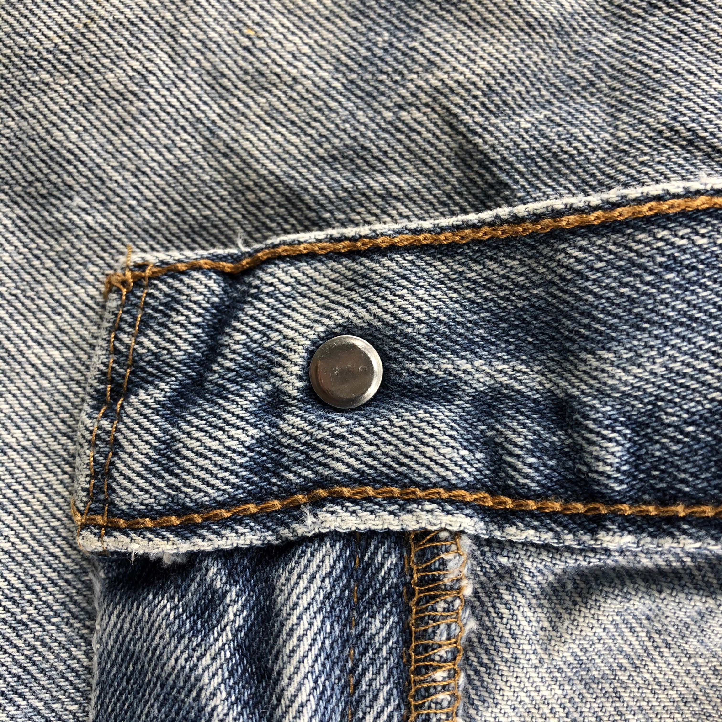 Levi's Light Wash Vintage Levis 505 Jeans-J1150 Size US 38 / EU 54 - 9 Thumbnail
