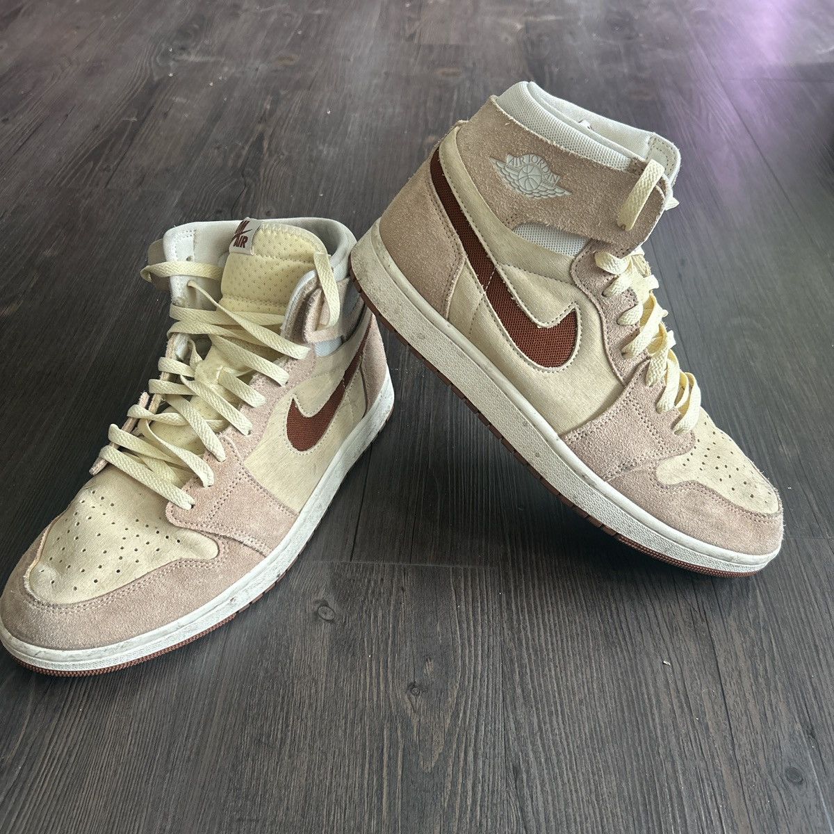 Jordan Brand Jordan 1s Size US 11 / EU 44 - 4 Thumbnail