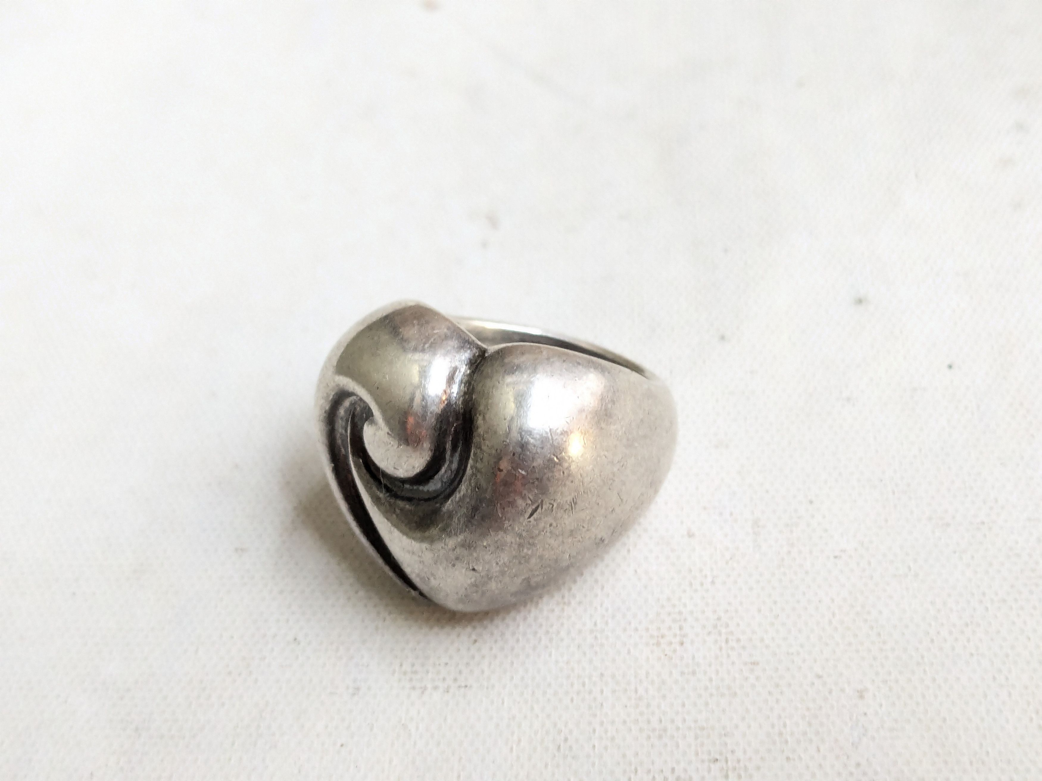 Jewelry Vintage Sterling Silver Heart Ring Shube's 5 Size ONE SIZE - 4 Thumbnail