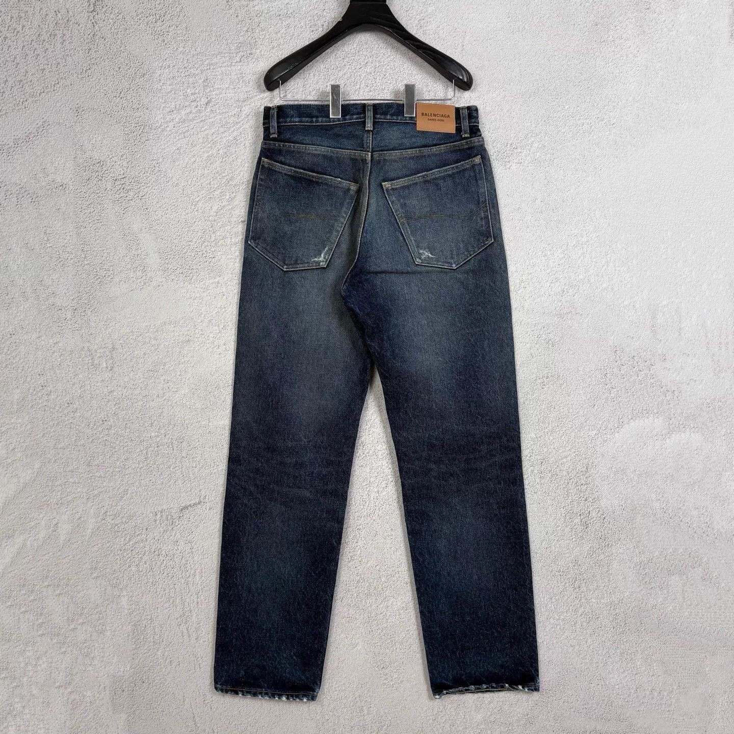 Balenciaga Balenciaga garde-robe Heavy Denim Deep Blue 32 NWT Size US 32 / EU 48 - 2 Thumbnail
