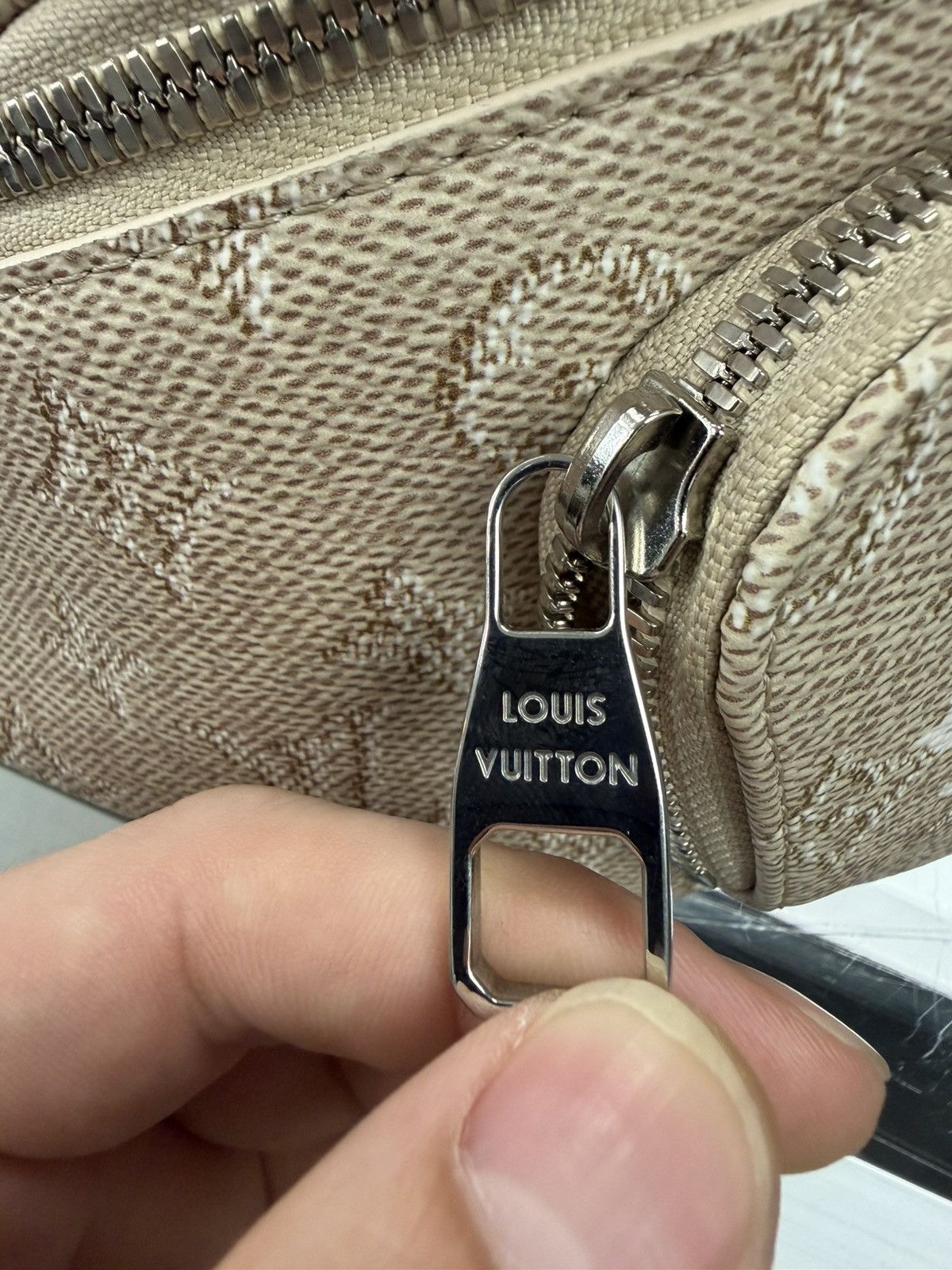 Louis Vuitton LV Rush Bumbag Heritage M27152 Size ONE SIZE - 4 Thumbnail