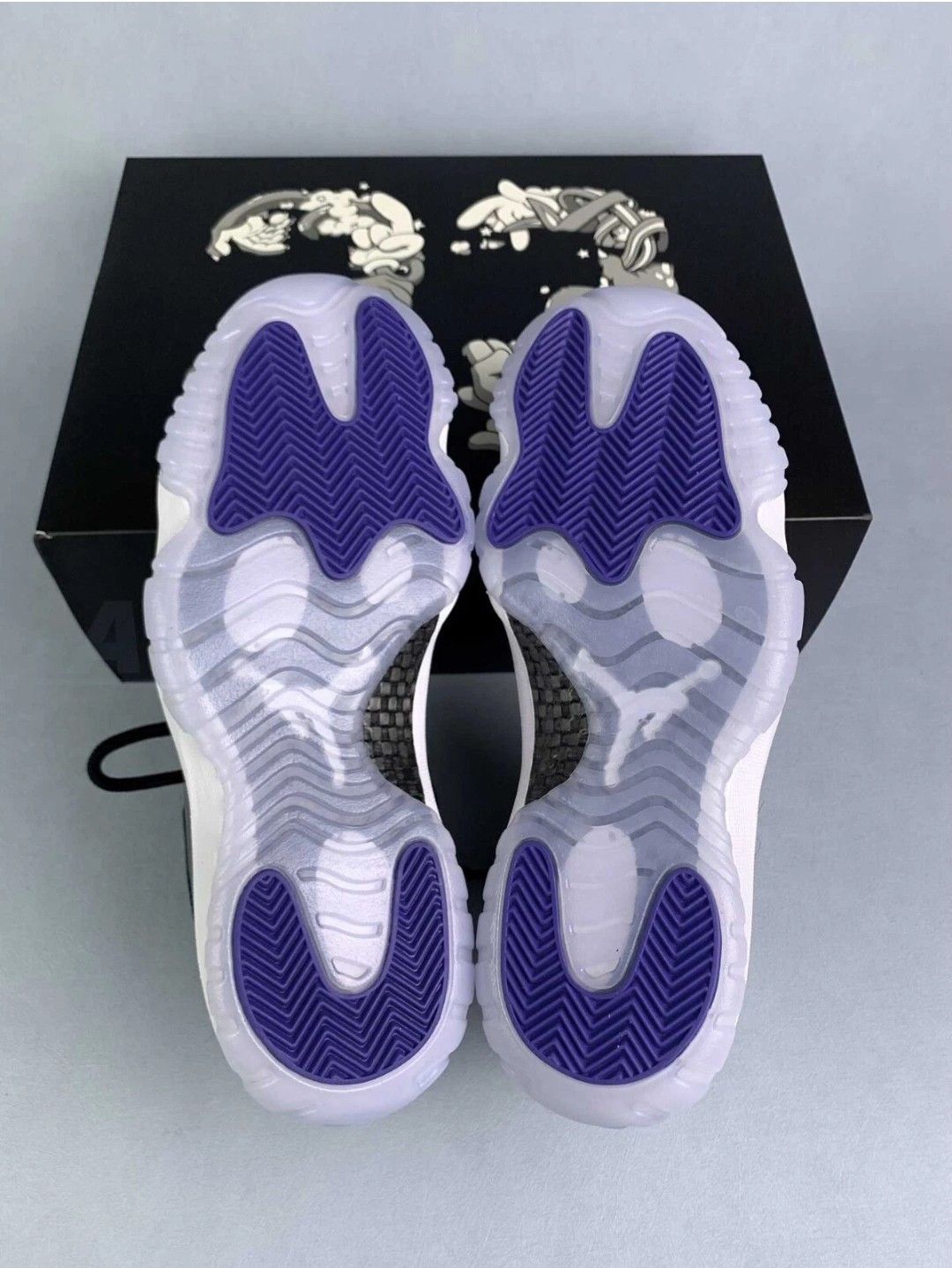 Other Jordan 11 space jam 2016 release Size US 8 / EU 41 - 3 Thumbnail