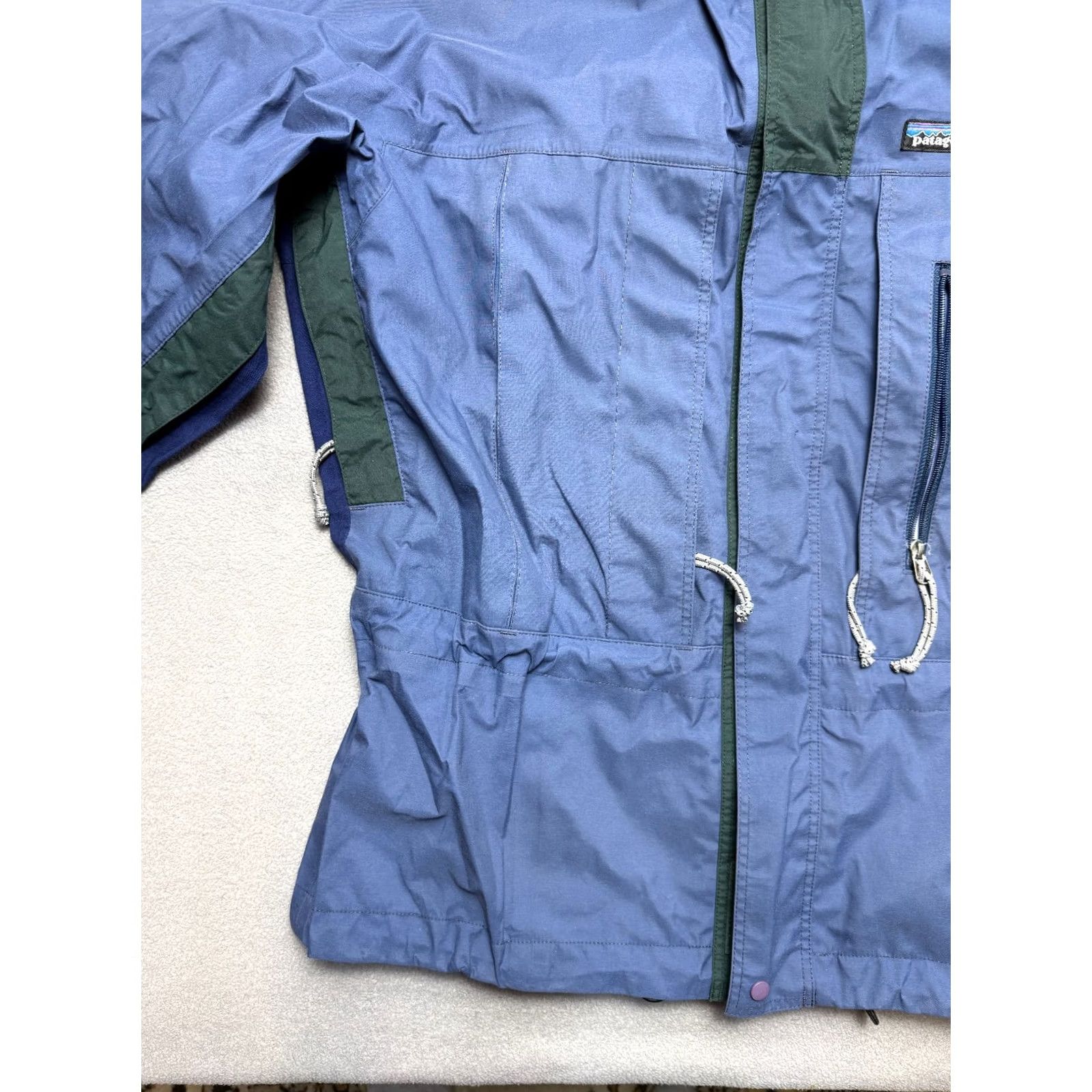 Patagonia VINTAGE Patagonia Jacket Mens size M Blue Nylon Outdoor Hiking Size US M / EU 48-50 / 2 - 3 Thumbnail
