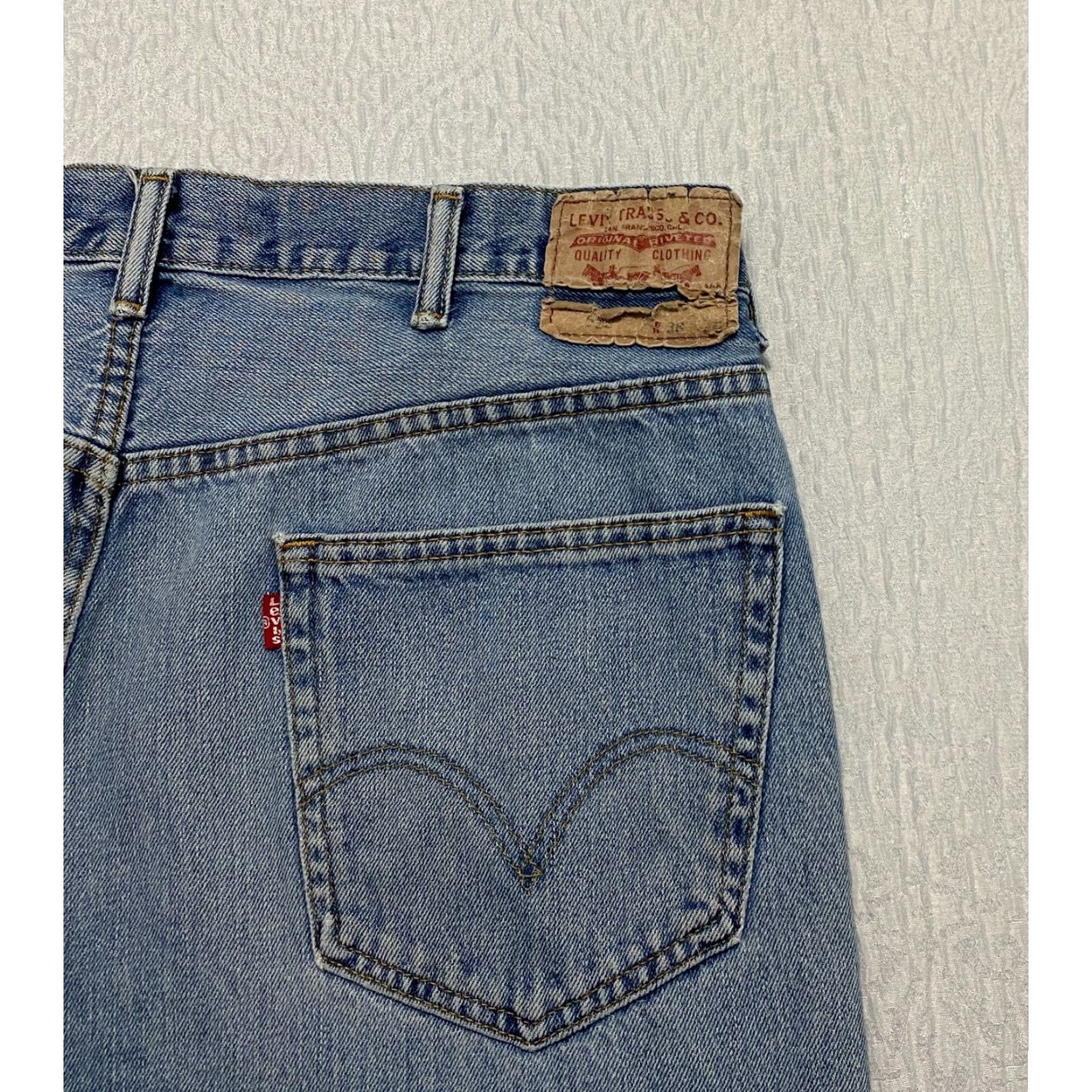Levi's VINTAGE Levi's Jeans 550 Relaxed Fit Mens 38x30 Blue Straight Whiskers Wide Leg 5-Pocket Denim Cotton 100% USA Retro Size US 38 / EU 54 - 4 Thumbnail