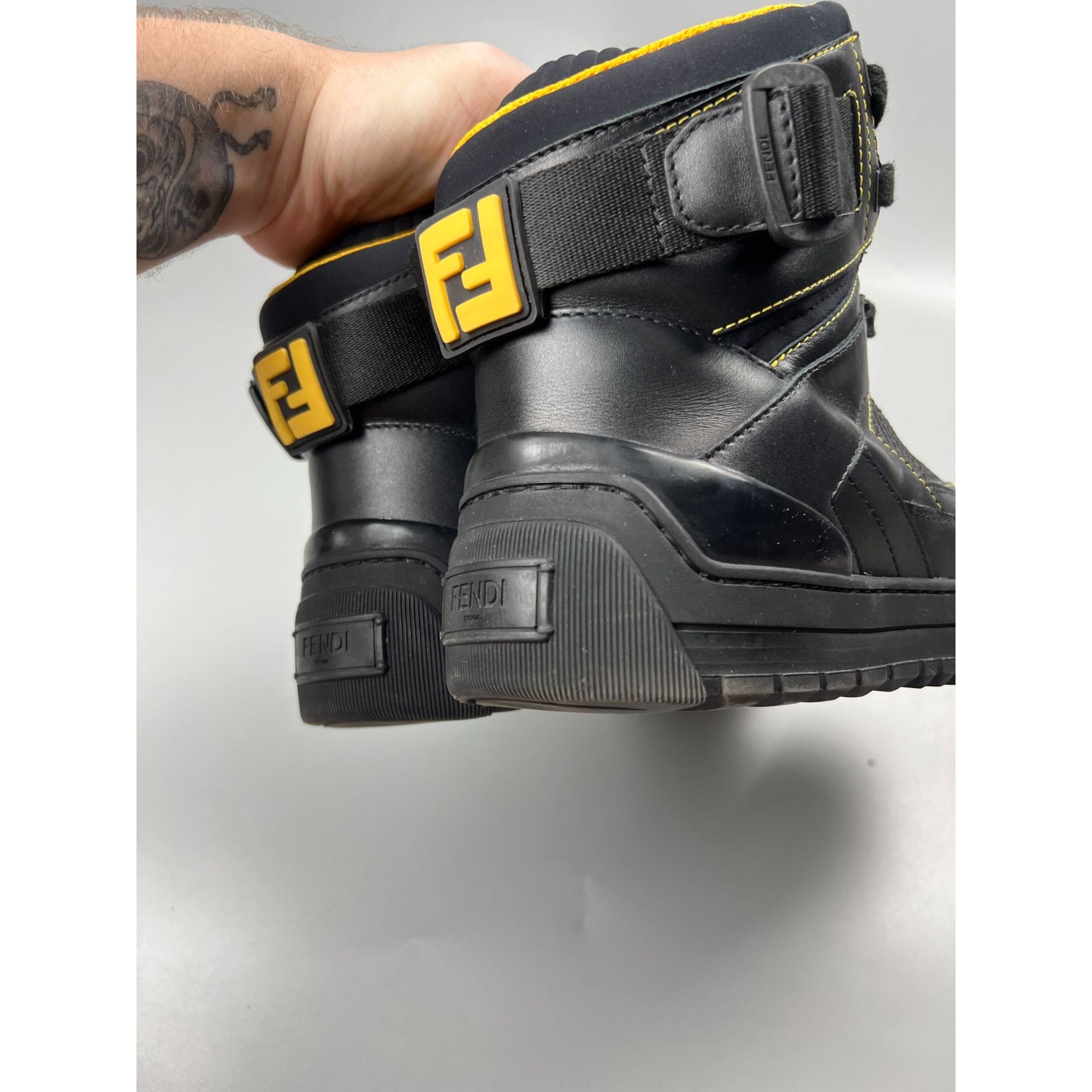 Fendi Fendi Roma Hi Top Leather Sneakers (Y0883) Size US 8 / EU 41 - 14 Thumbnail