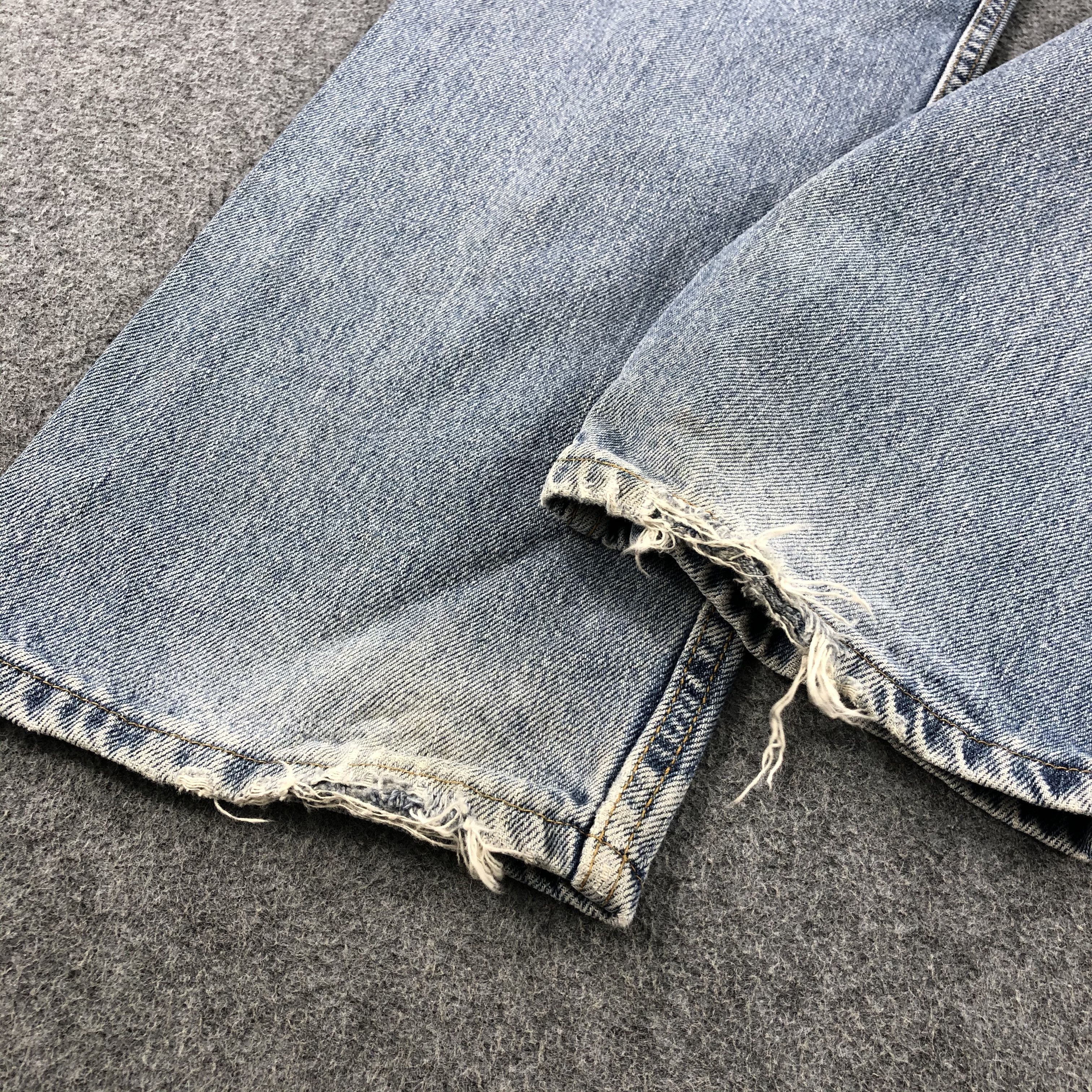 Levi's × Vintage Vintage Light Wash Levis 505 Jeans-JM1886 Size US 32 / EU 48 - 4 Thumbnail