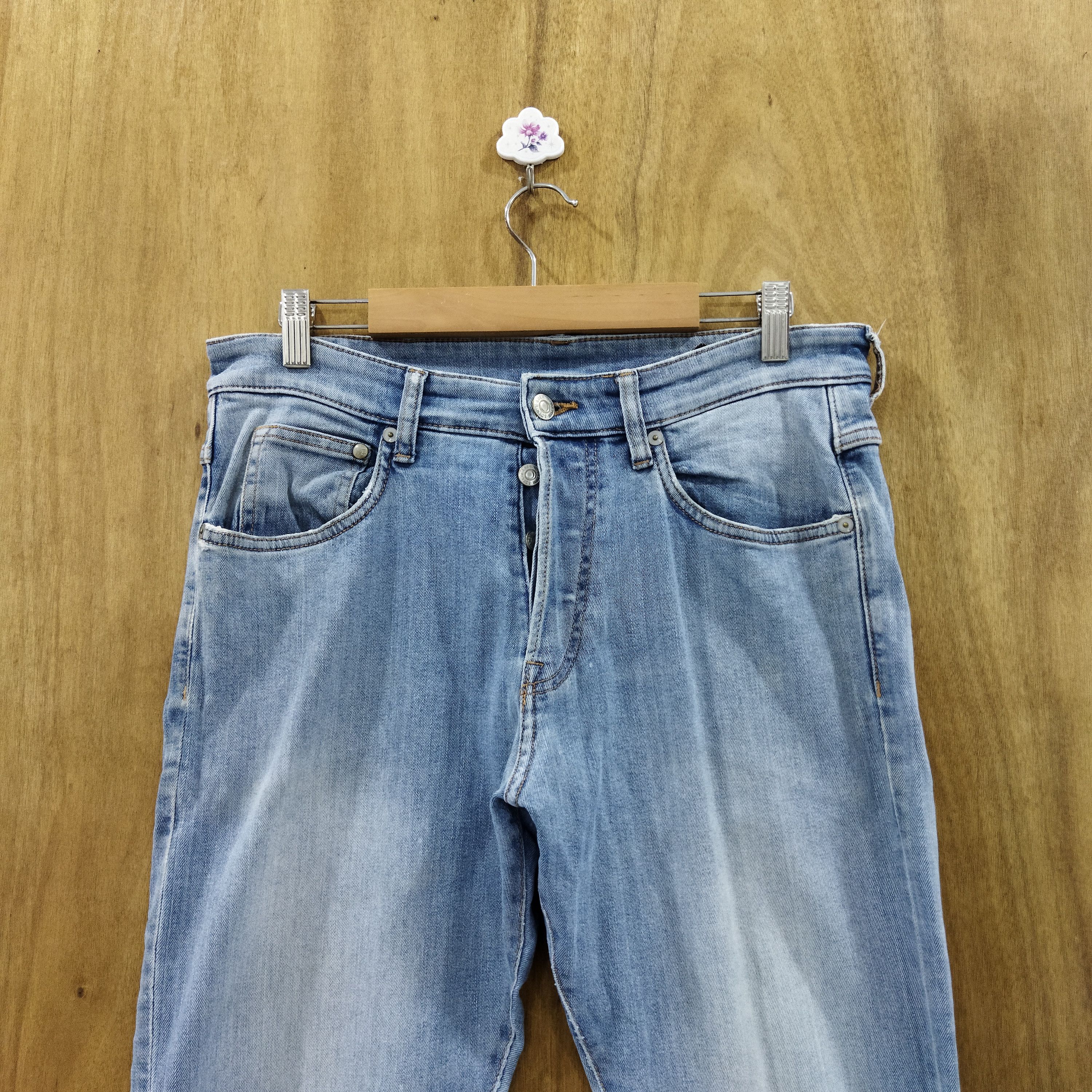 Japanese Brand SKINNY DENIM LIGHY BLUE JEANS PANTS Size US 32 / EU 48 - 2 Thumbnail