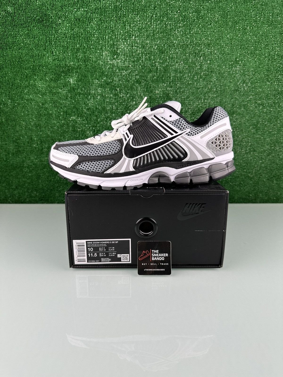 Nike Nike Air Zoom Vomero 5 SE SP 2019 Dark Grey Size 10 Size US 10 / EU 43 - 1 Thumbnail
