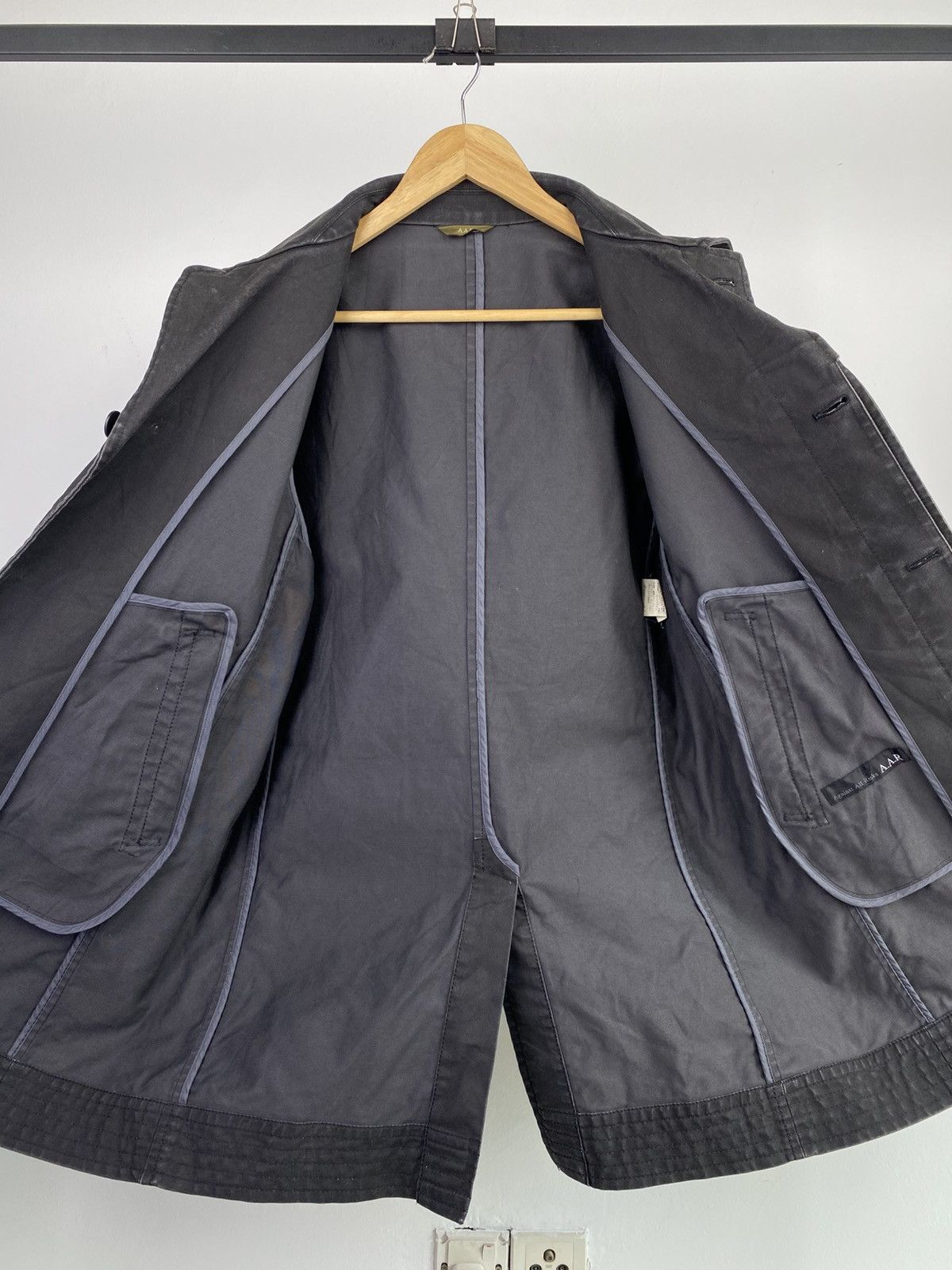 Yohji Yamamoto 90's AAR by Yohji Yamamoto Distressed Black Coat Size US M / EU 48-50 / 2 - 11 Thumbnail