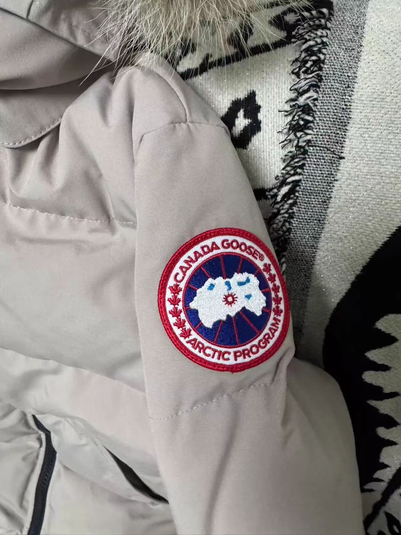 Canada Goose Canada Goose Mystique long down parka light grey S Size S / US 4 / IT 40 - 3 Thumbnail