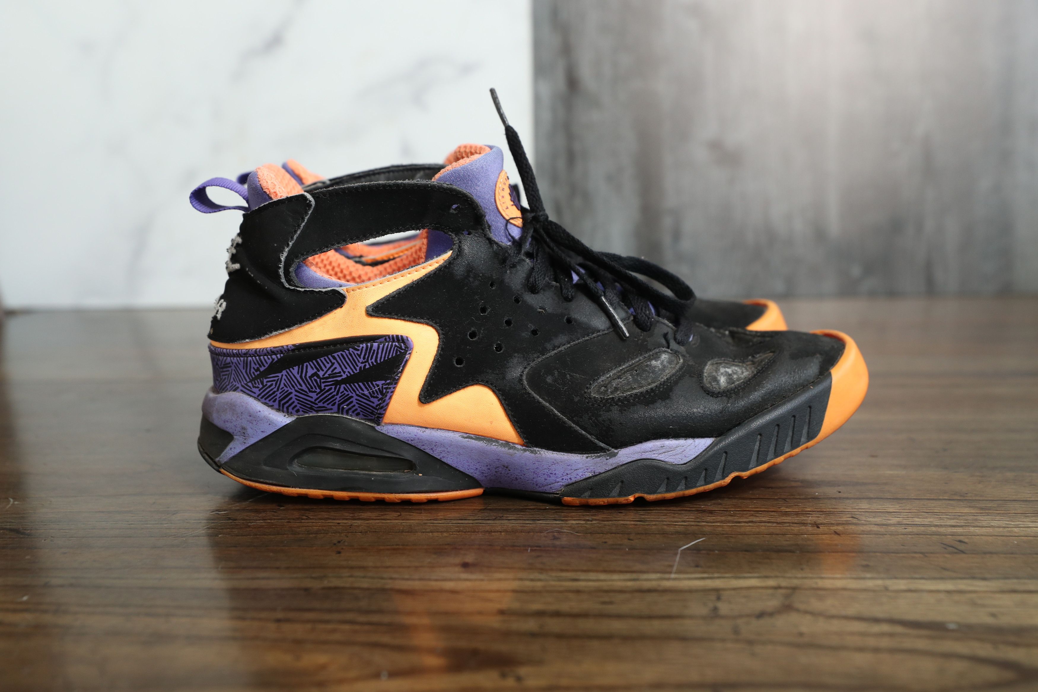 Nike Nike Air Tech Challenge Huarache Suns (10.5) Size US 10.5 / EU 43-44 - 5 Thumbnail