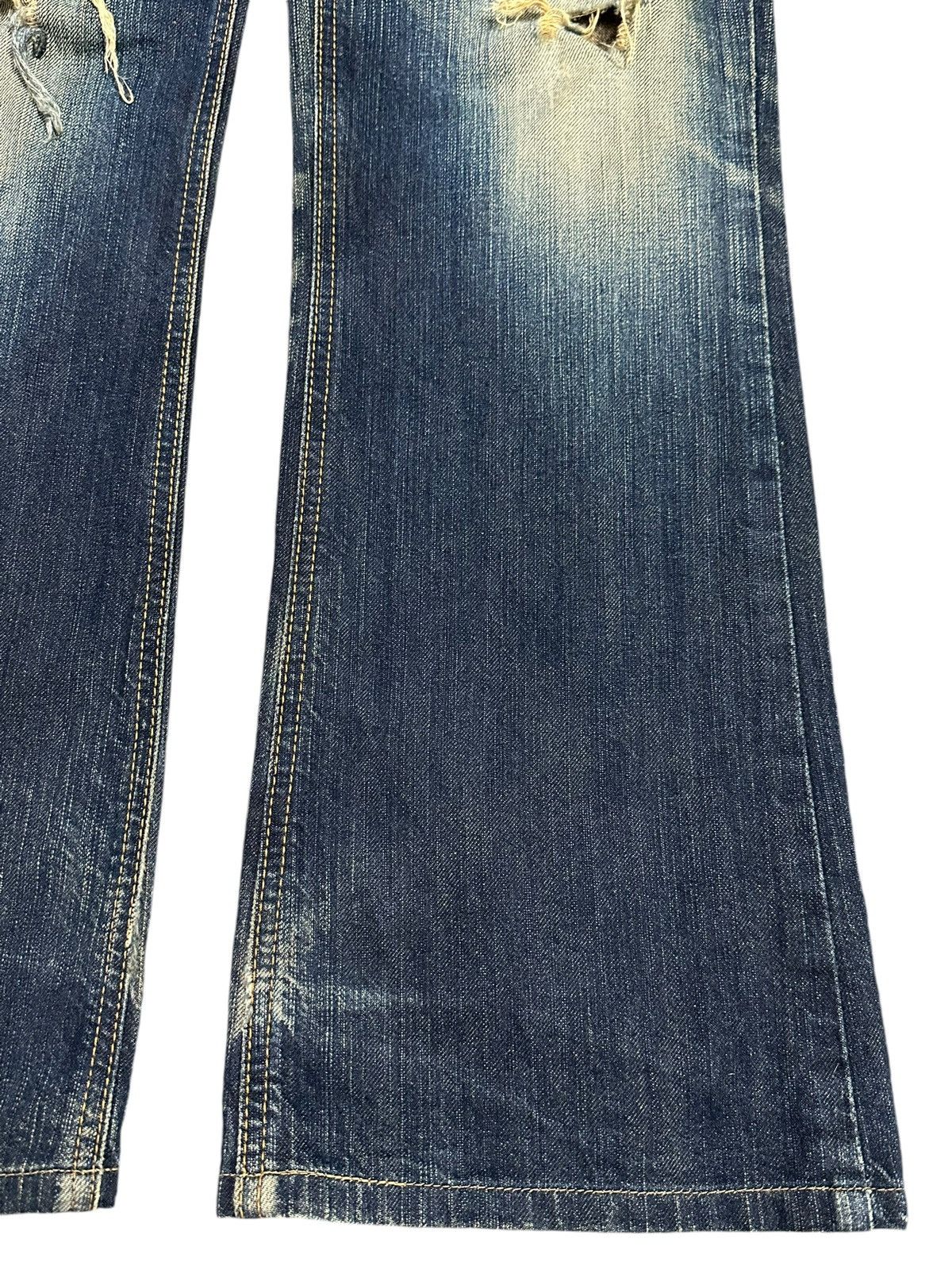 Edwin Vintage Edwin Blue Trip Blue Wash Distressed Loose Jeans Size US 31 - 8 Thumbnail