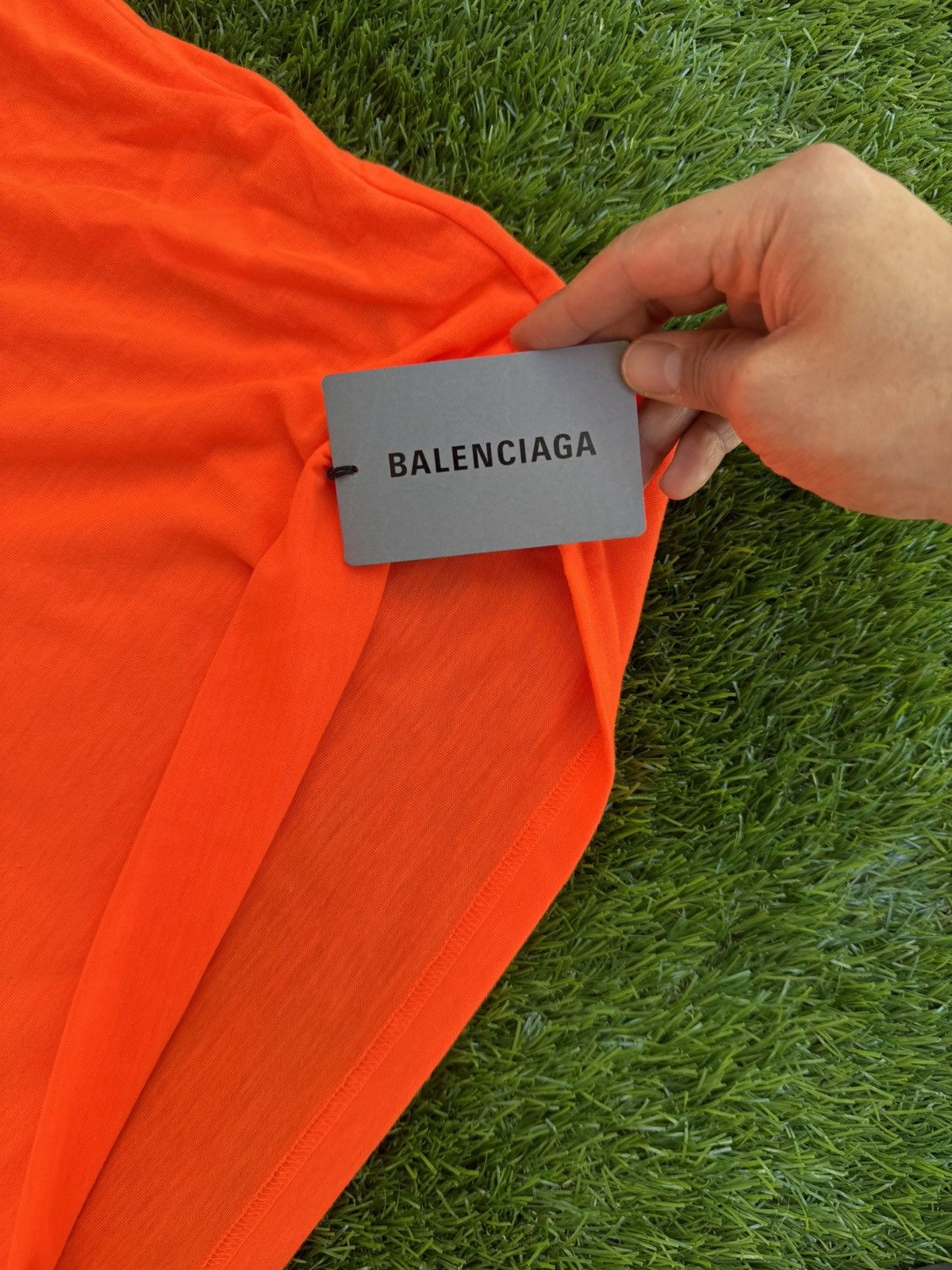 Balenciaga Balenciaga Hi My Name Is T shirt in Orange size Small Size S / US 4 / IT 40 - 4 Thumbnail